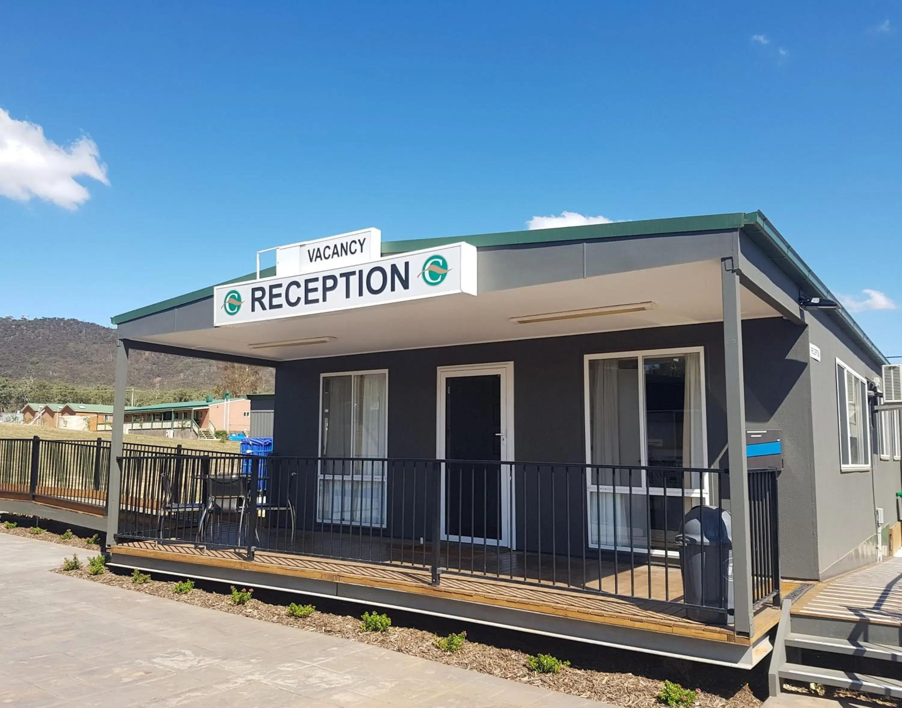 Facade/entrance, Property Building in Canberra Carotel Motel