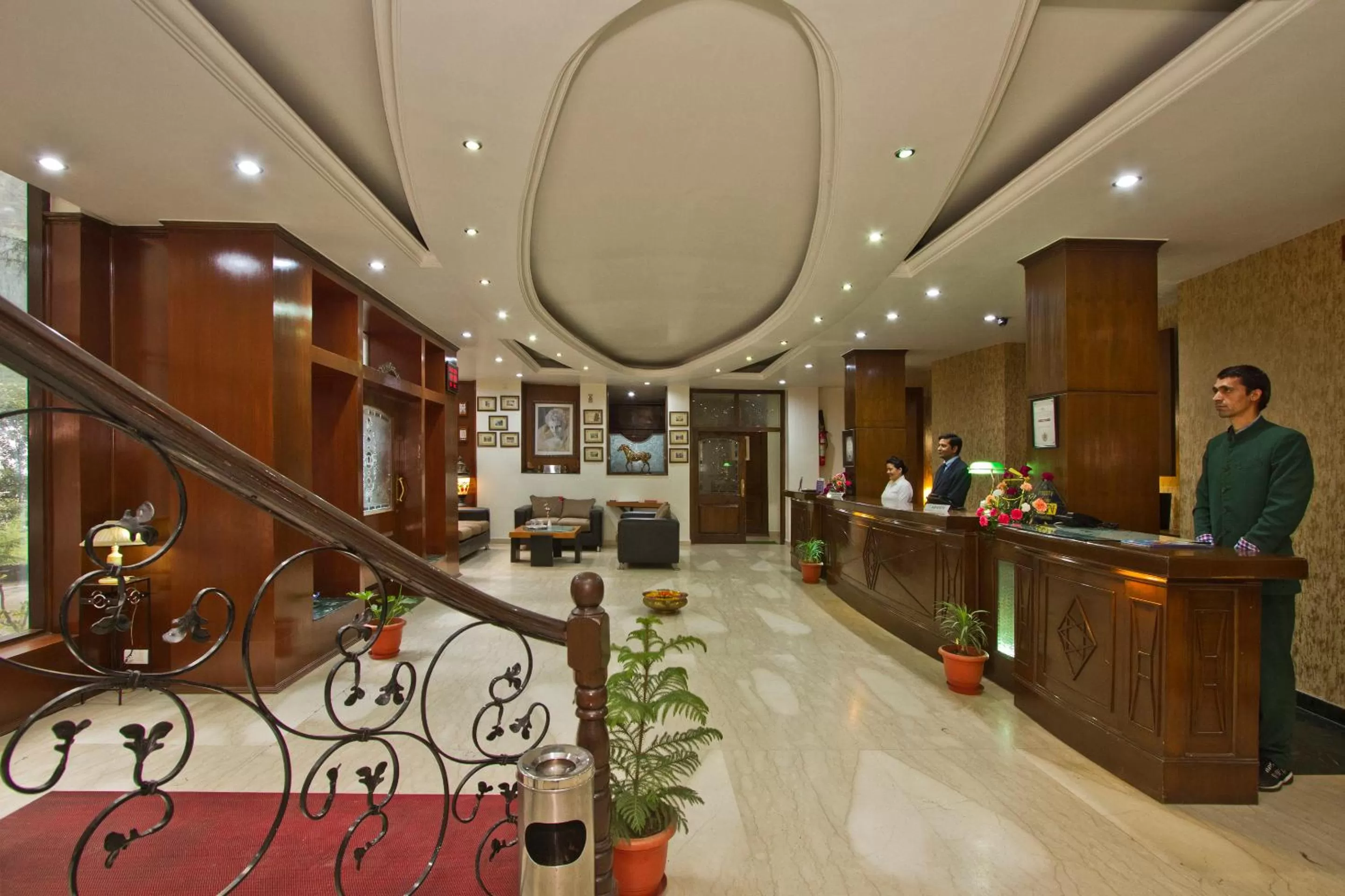 Lobby or reception in Hotel Broadways Inn