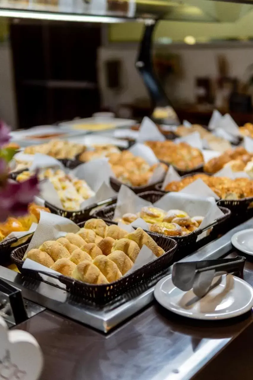 Restaurant/places to eat in Paradiso Corporate Restaurant/places to eat in Paradiso Corporate