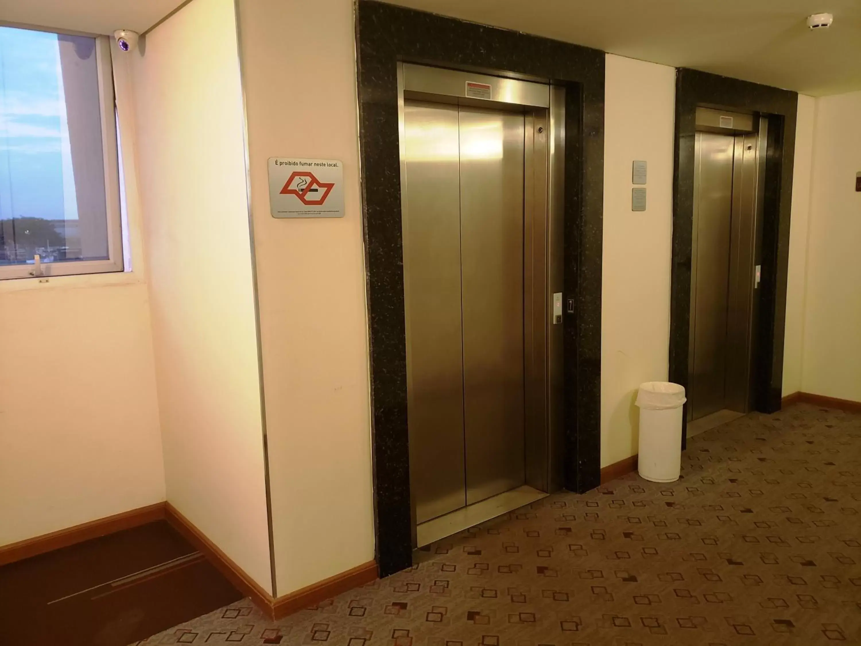 elevator in ibis Sertaozinho