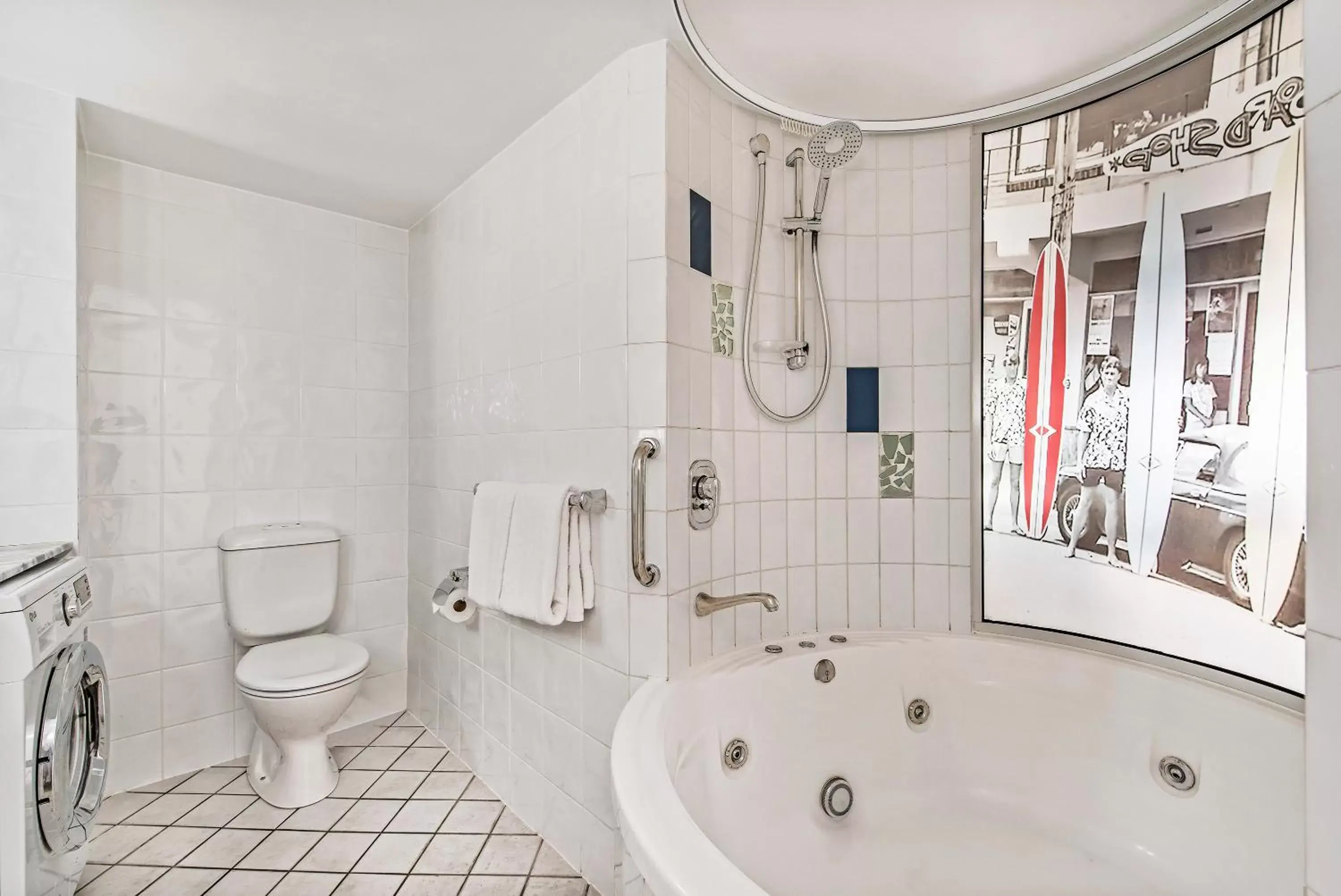 Bathroom in Mantra Mooloolaba Beach Bathroom in Mantra Mooloolaba Beach