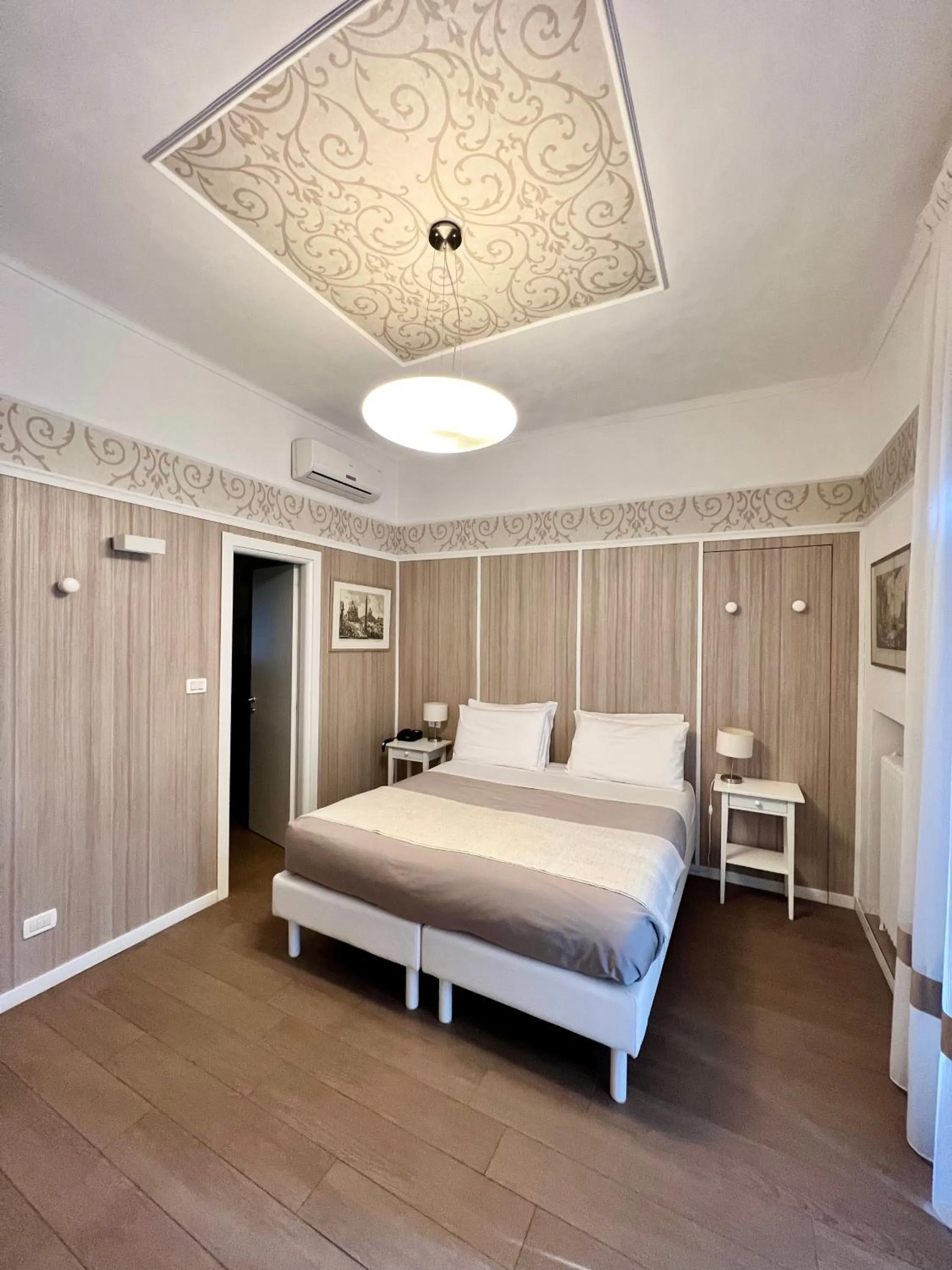 Bed in Hotel La Pace