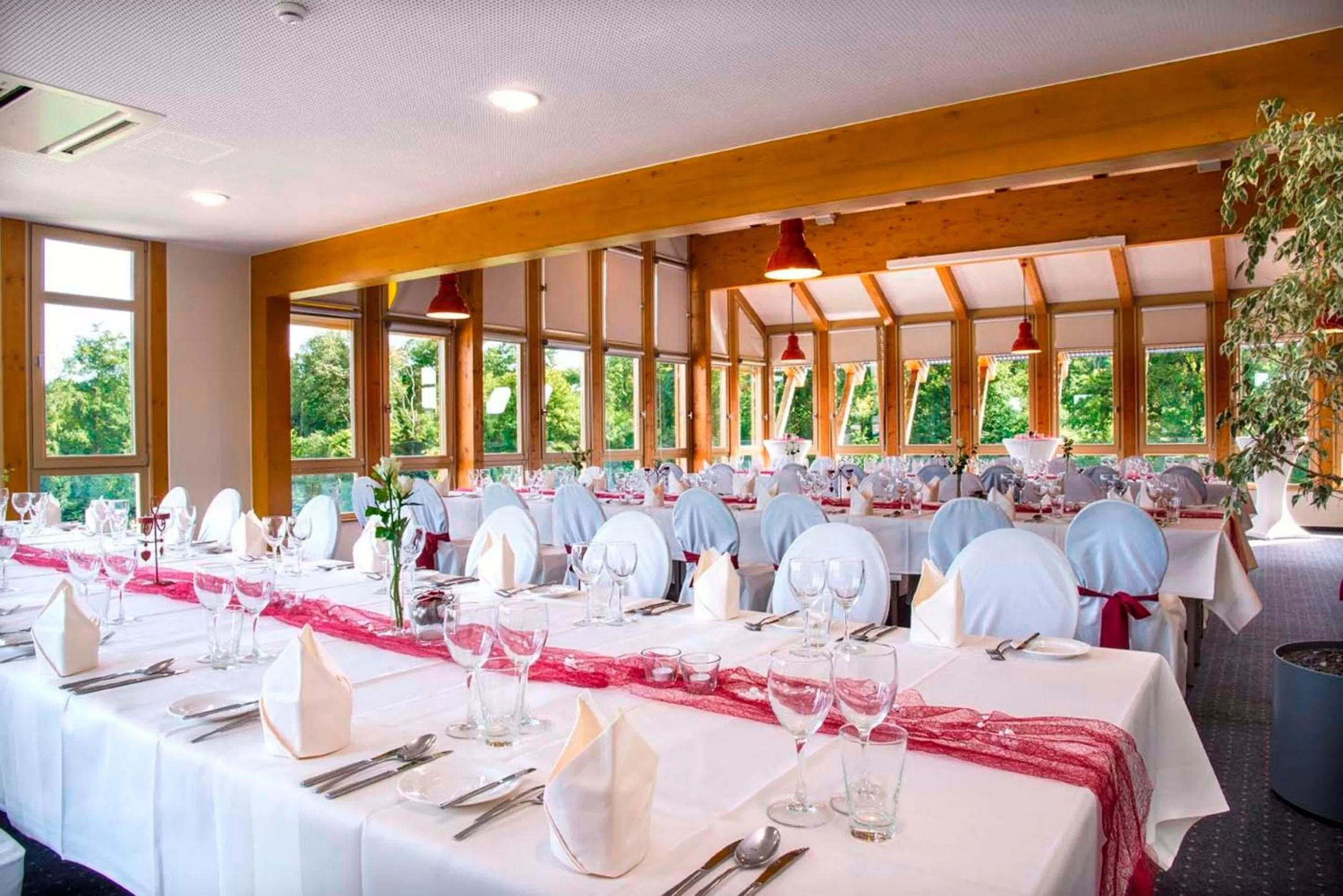 Banquet/Function facilities in Hotel Simon's Plaza