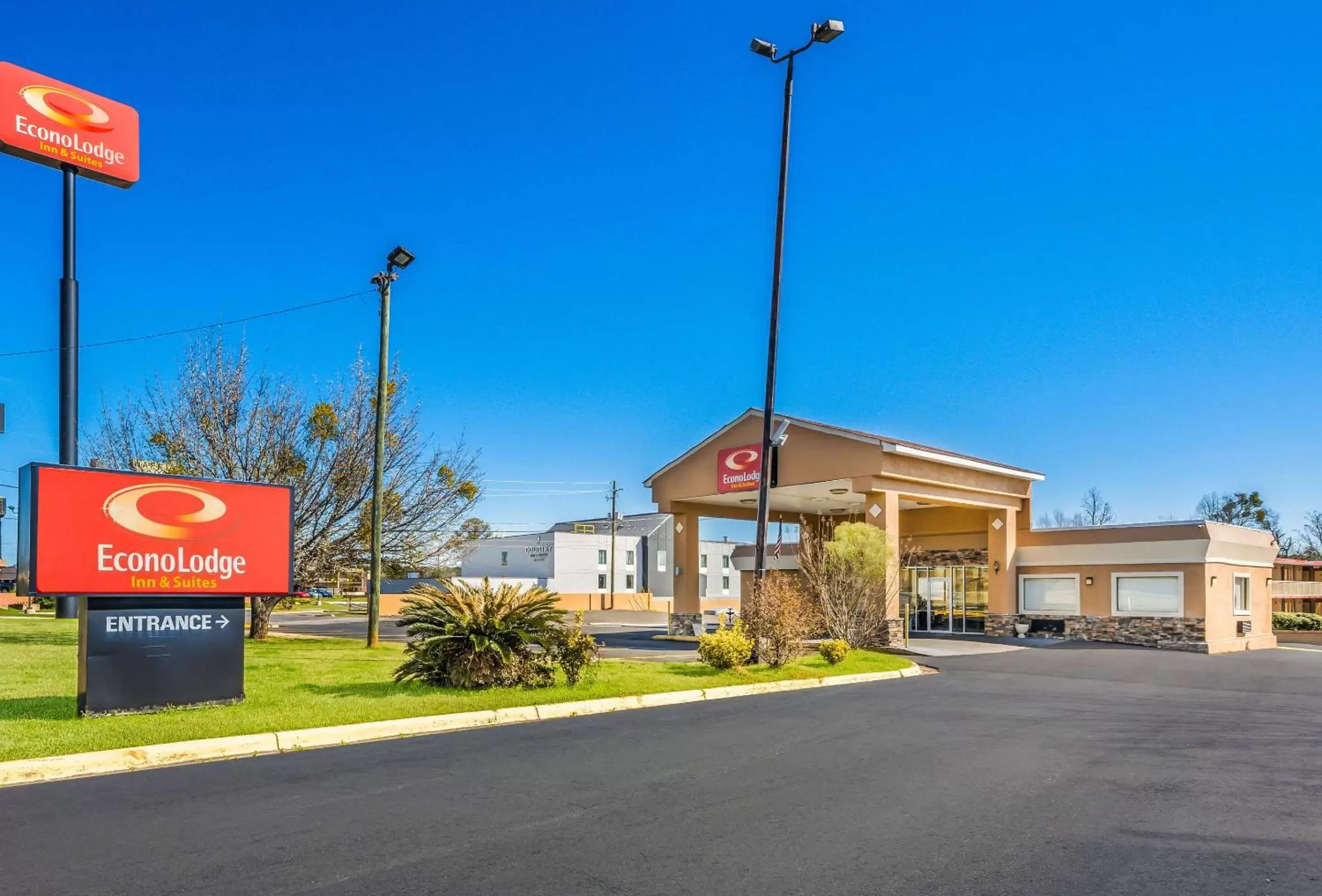 Property building in Econo Lodge Inn & Suites Macon