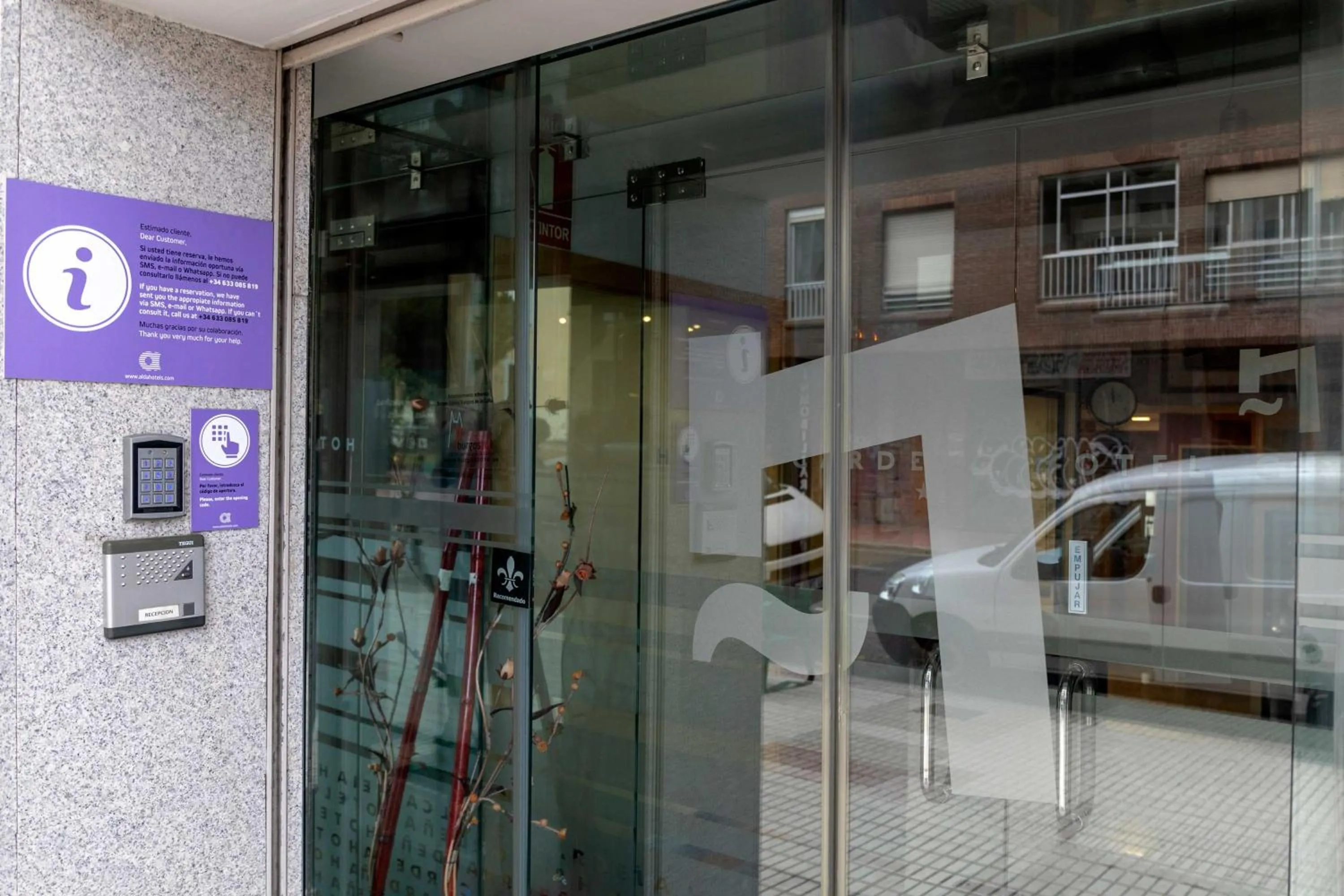 Facade/entrance in Hotel Alda Cardeña