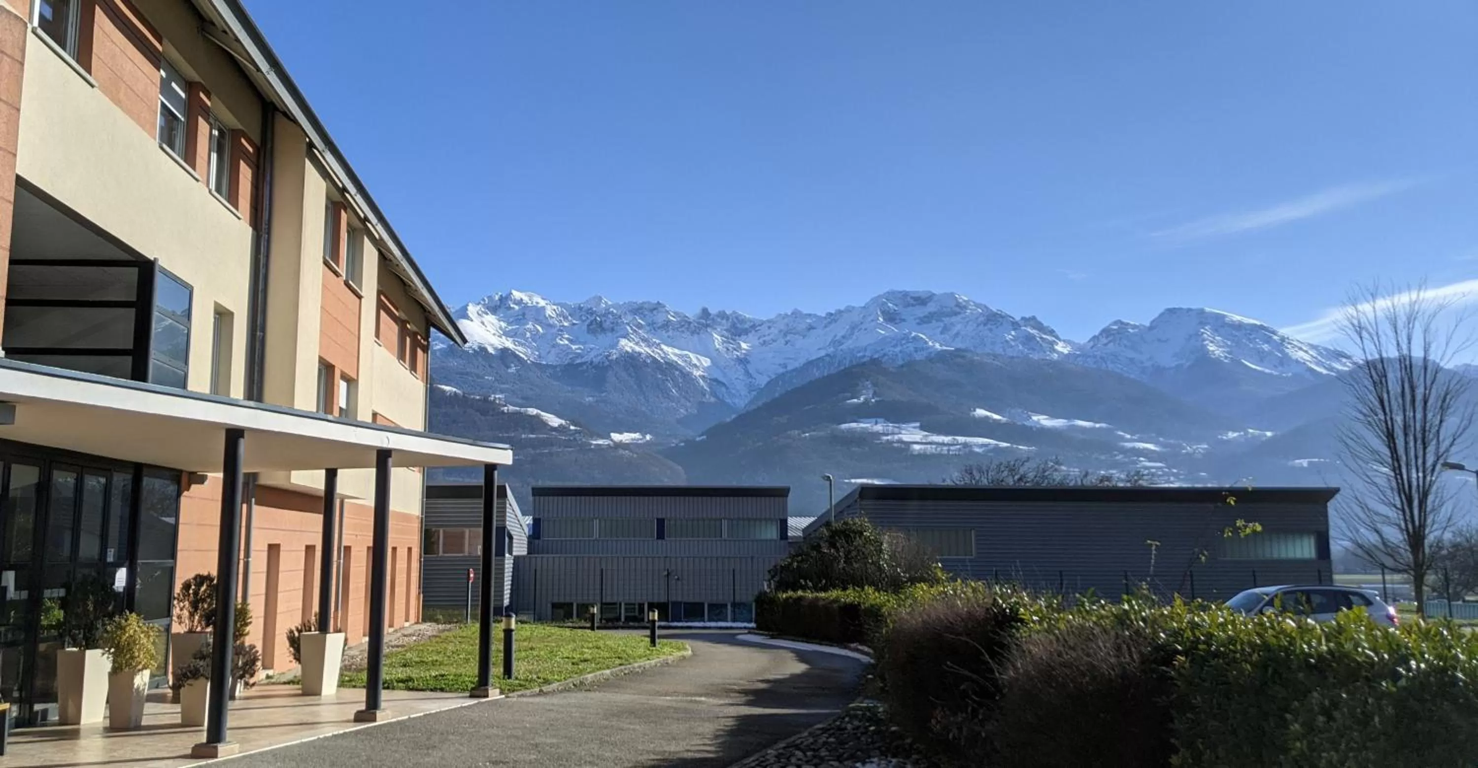 Facade/entrance in HDB Hôtel De Bernin - ex Domaine des Fontaines
