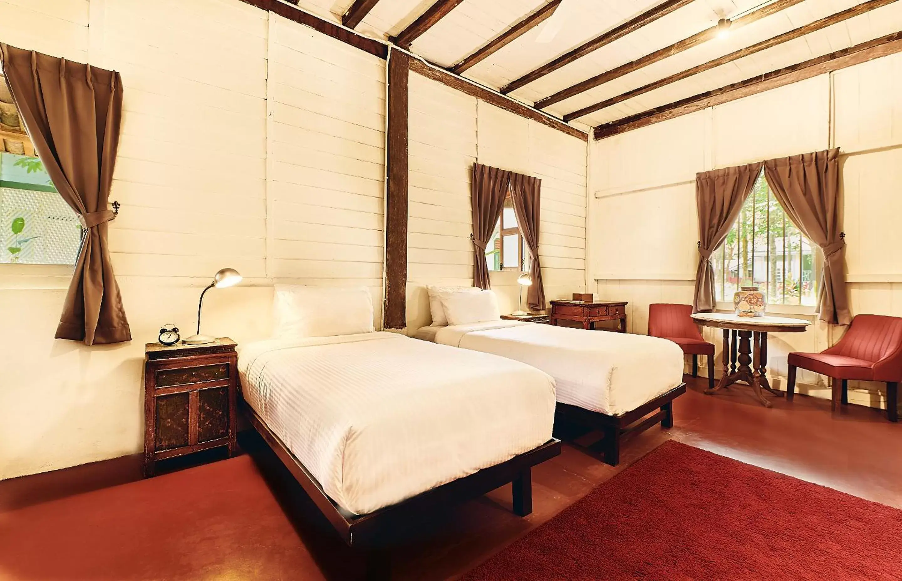 Bedroom, Bed in Temple Tree Resort