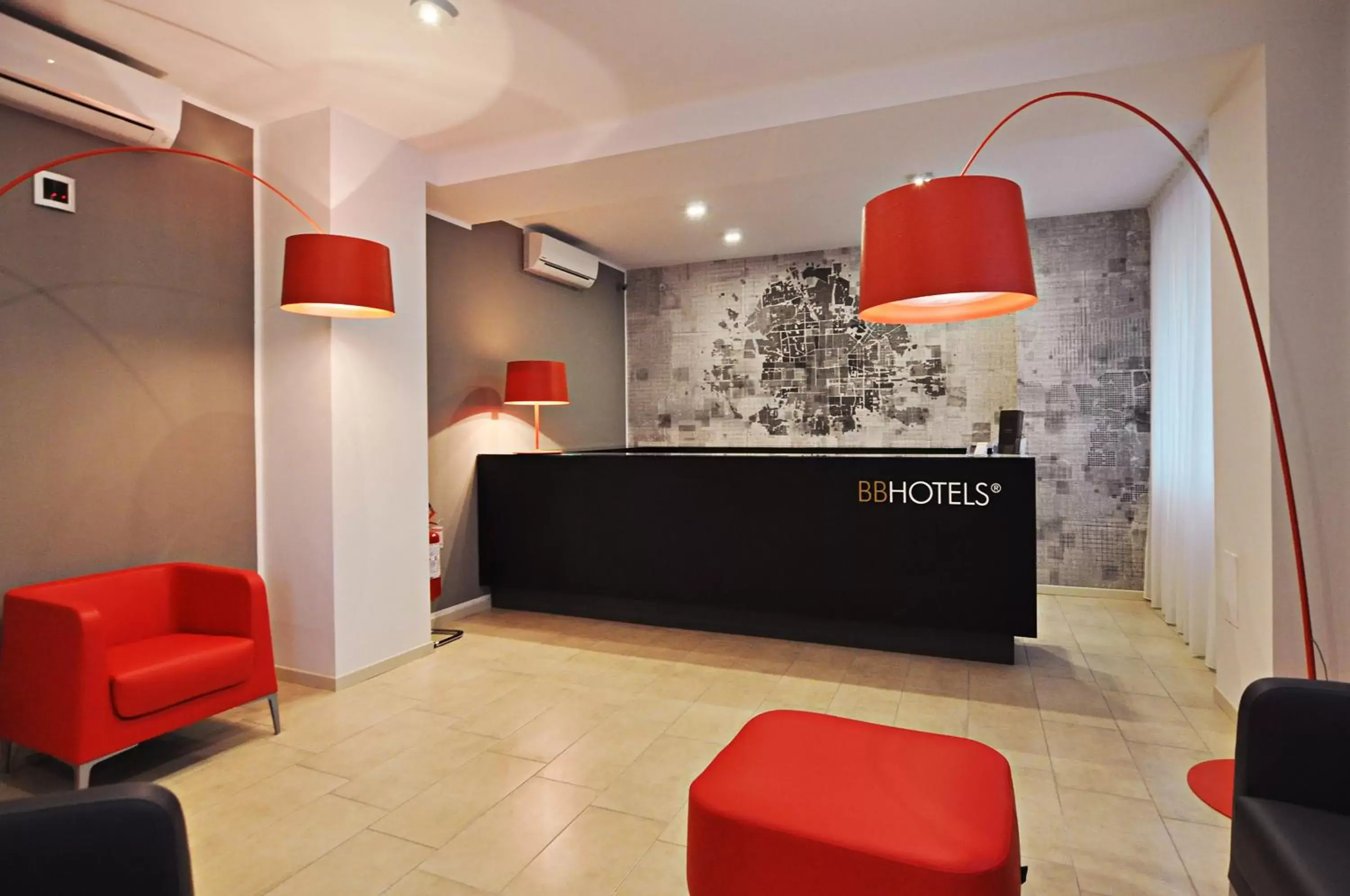 Lobby or reception, Lobby/Reception in BB Hotels Aparthotel Visconti