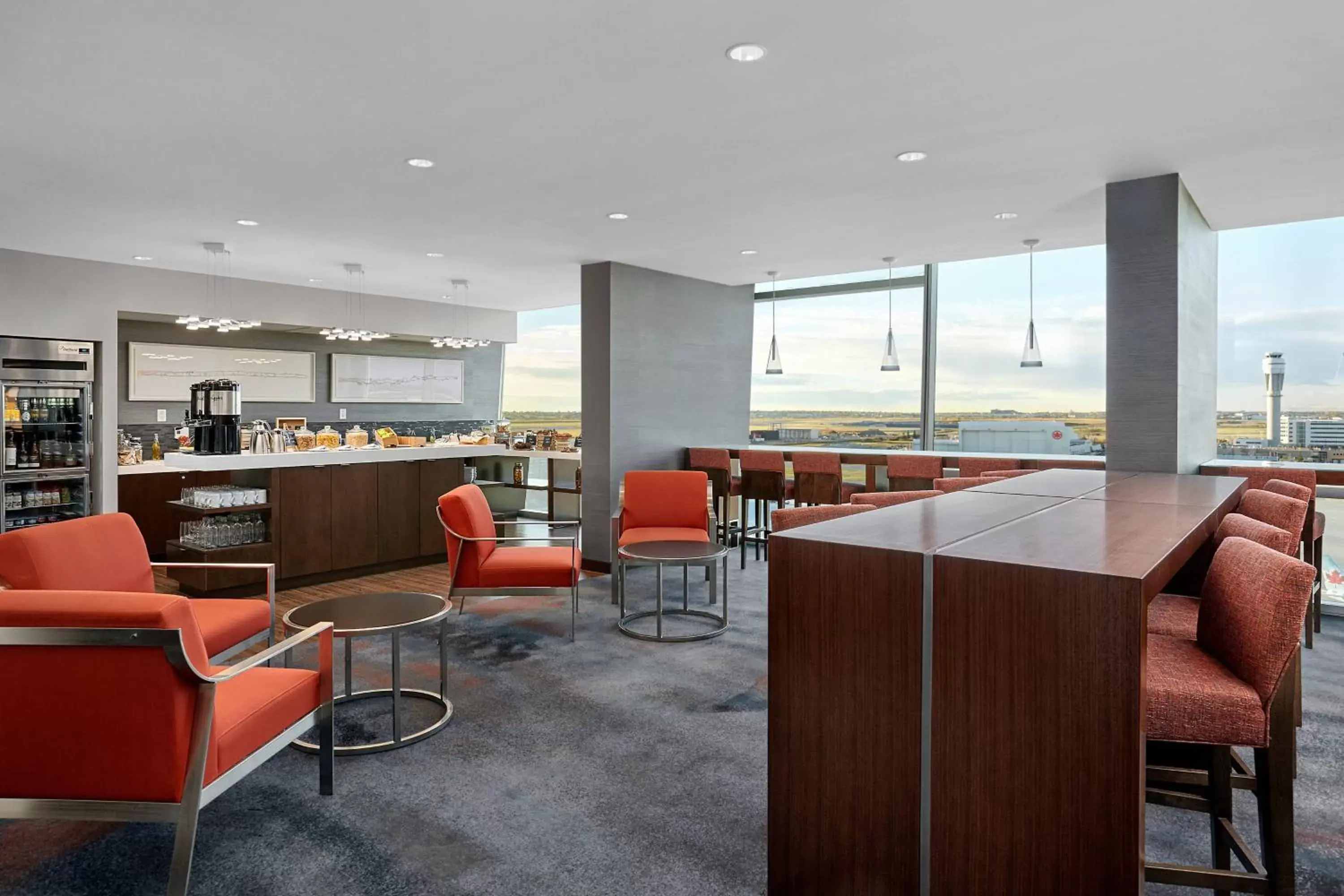Lounge or bar, Restaurant/Places to Eat in Calgary Airport Marriott In-Terminal Hotel