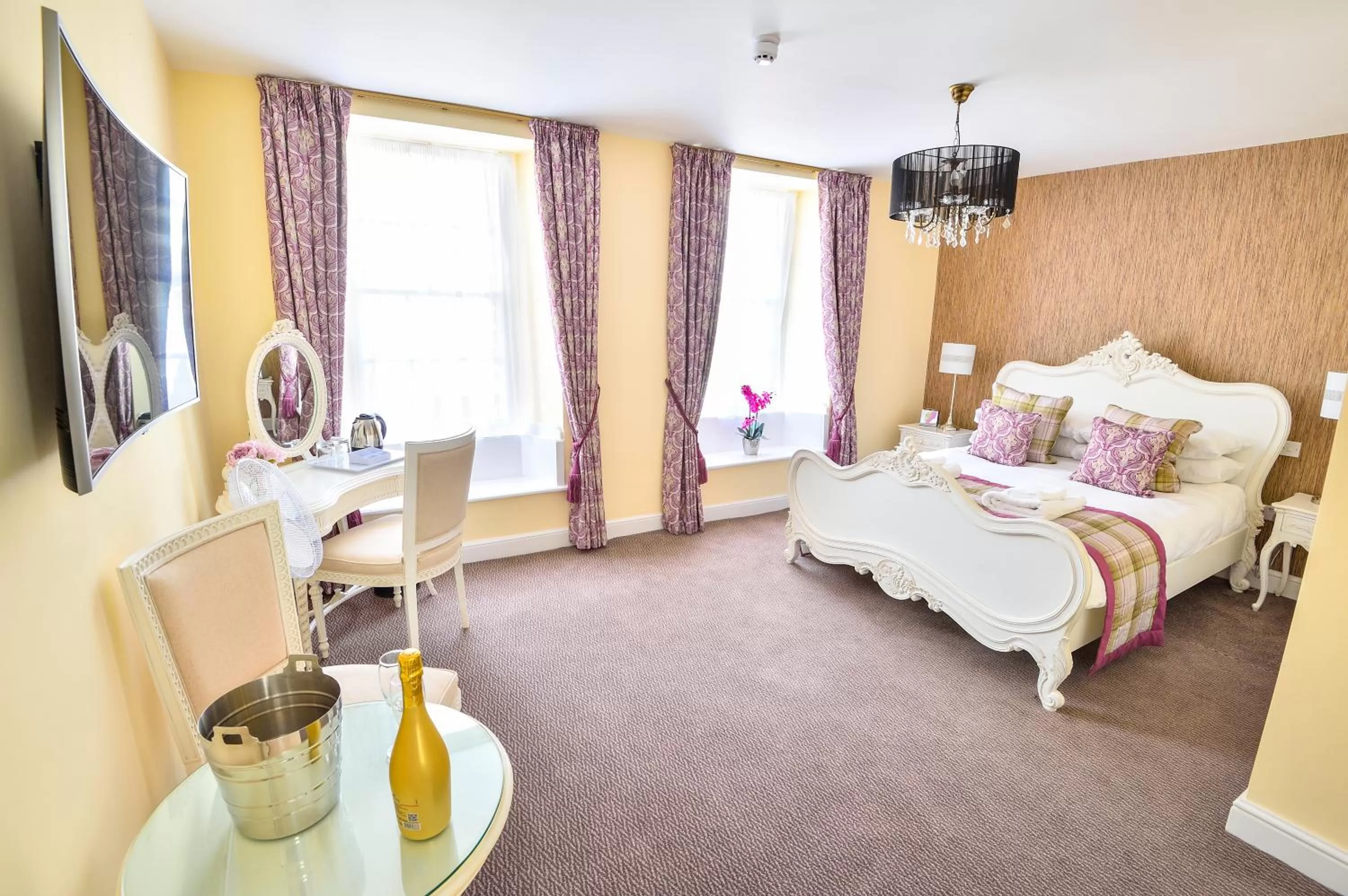 Bathroom in The George Hotel