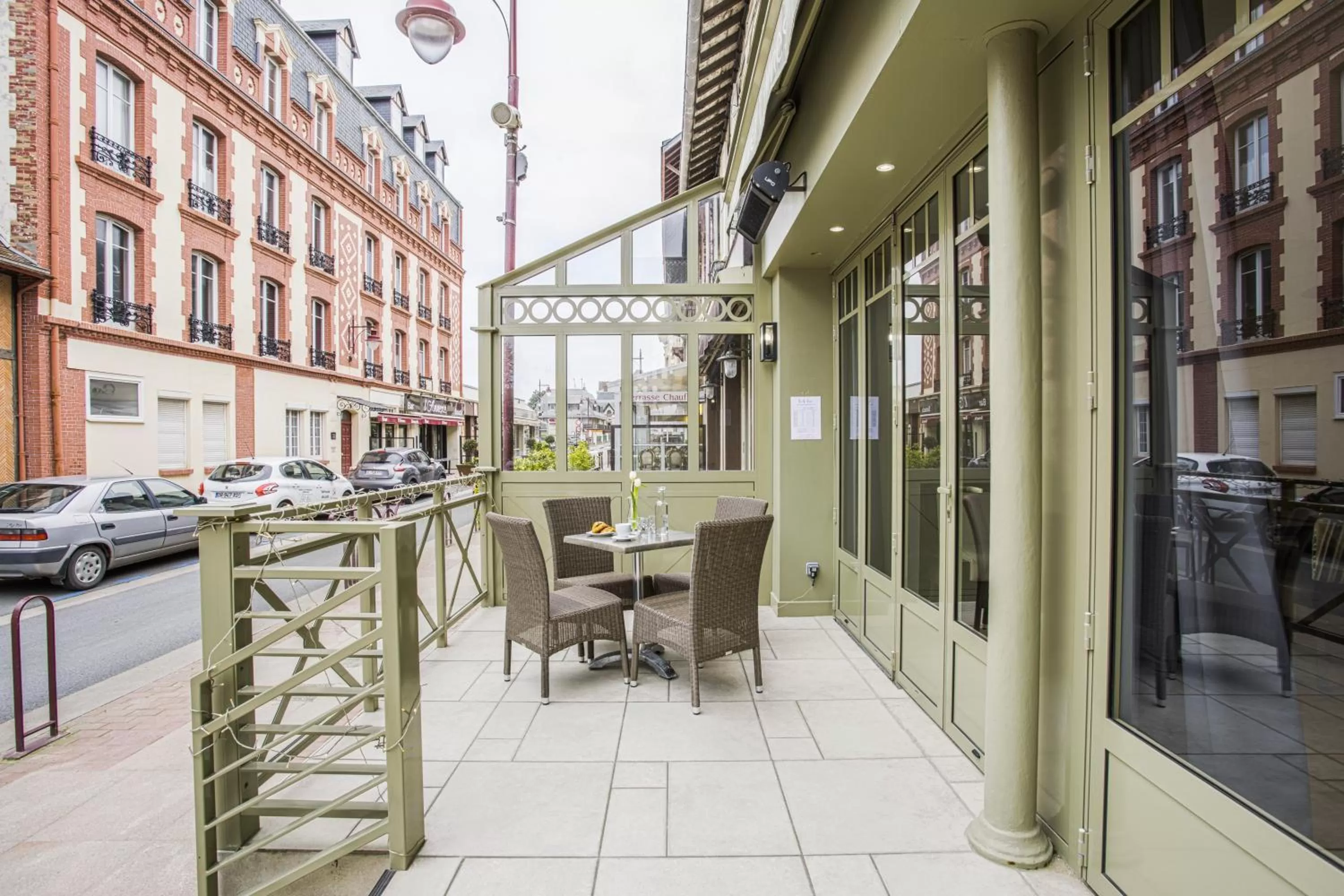 Patio in Les Cabines