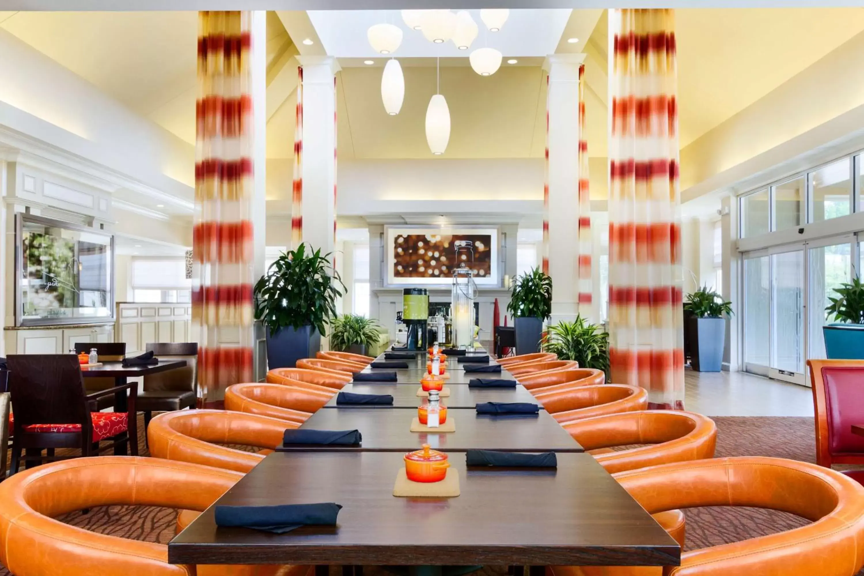 Restaurant/places to eat, Lobby/Reception in Hilton Garden Inn Atlanta East/Stonecrest