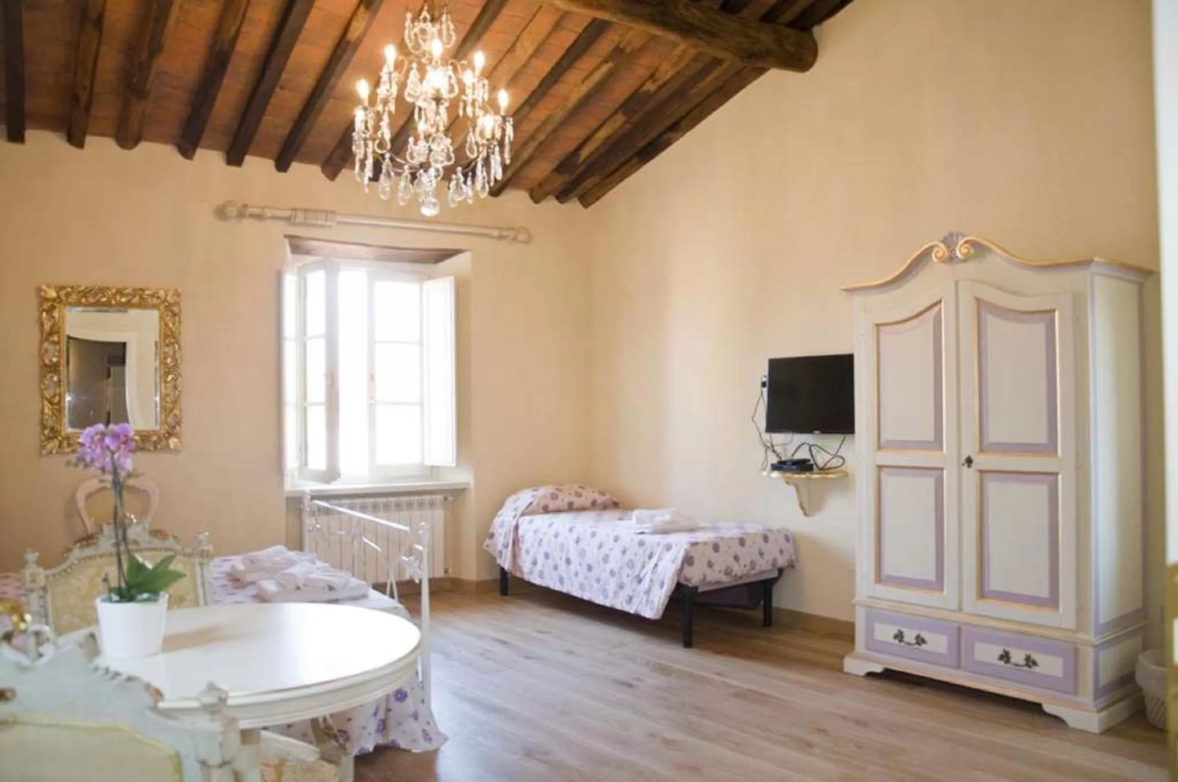 Photo of the whole room, Bed in B&B Anfiteatro