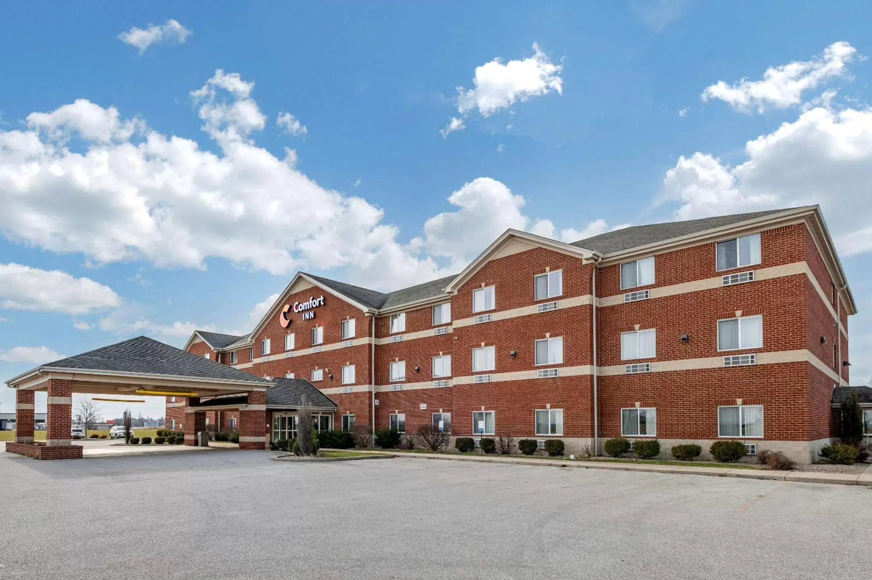 Other, Property Building in Comfort Inn Hebron-Lowell Area