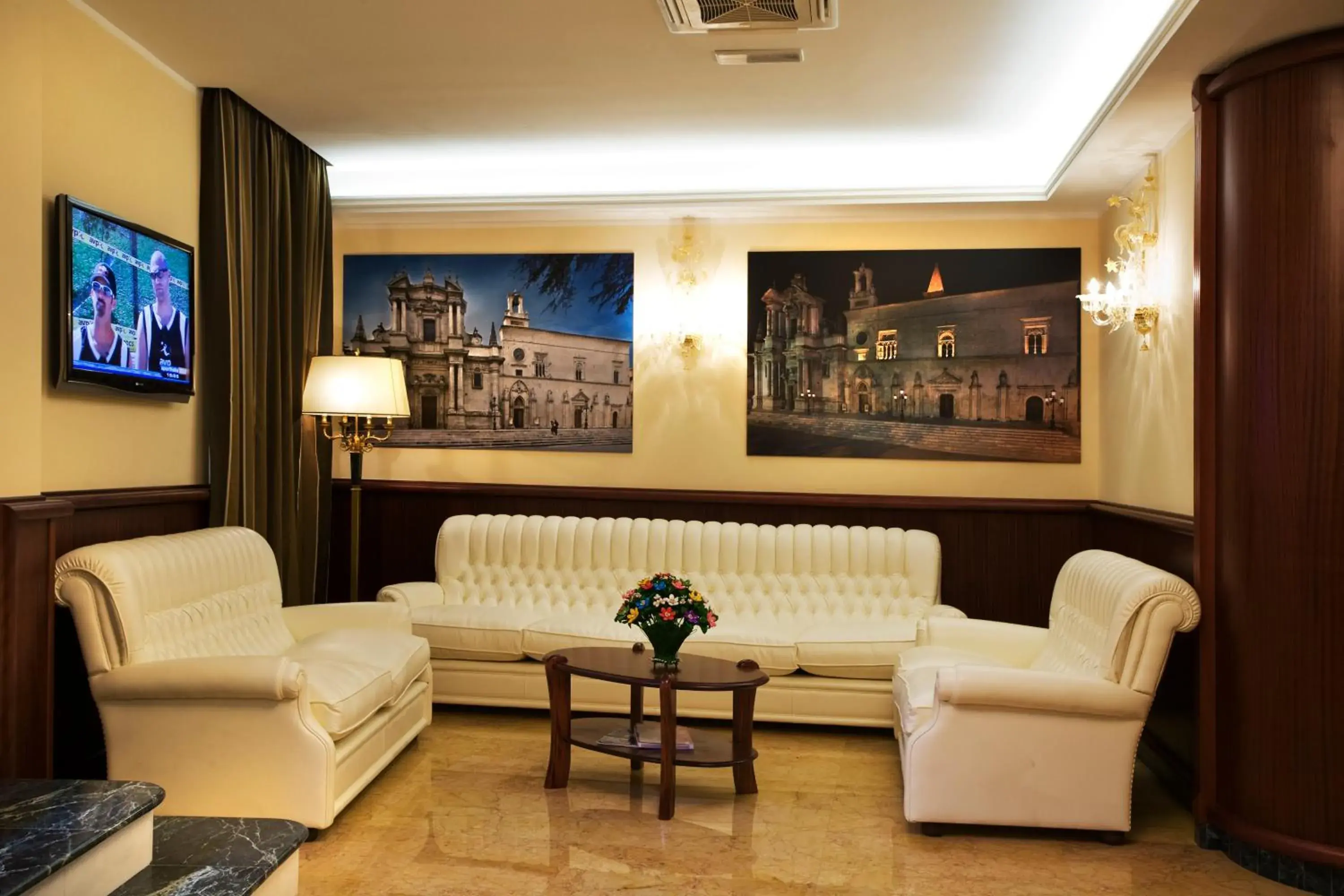 Lobby or reception in Hotel Rojan