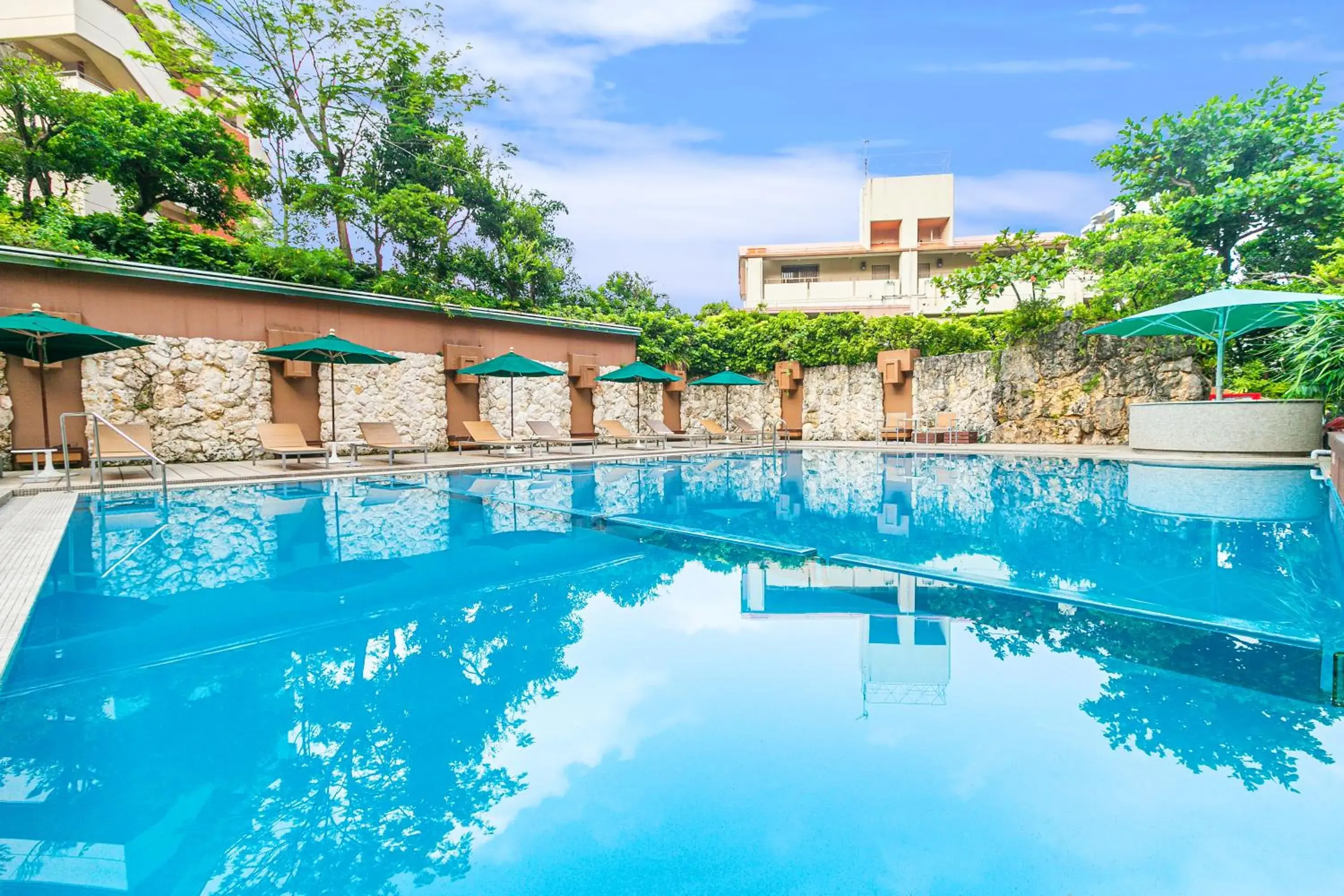 Swimming Pool in Okinawa Harborview Hotel