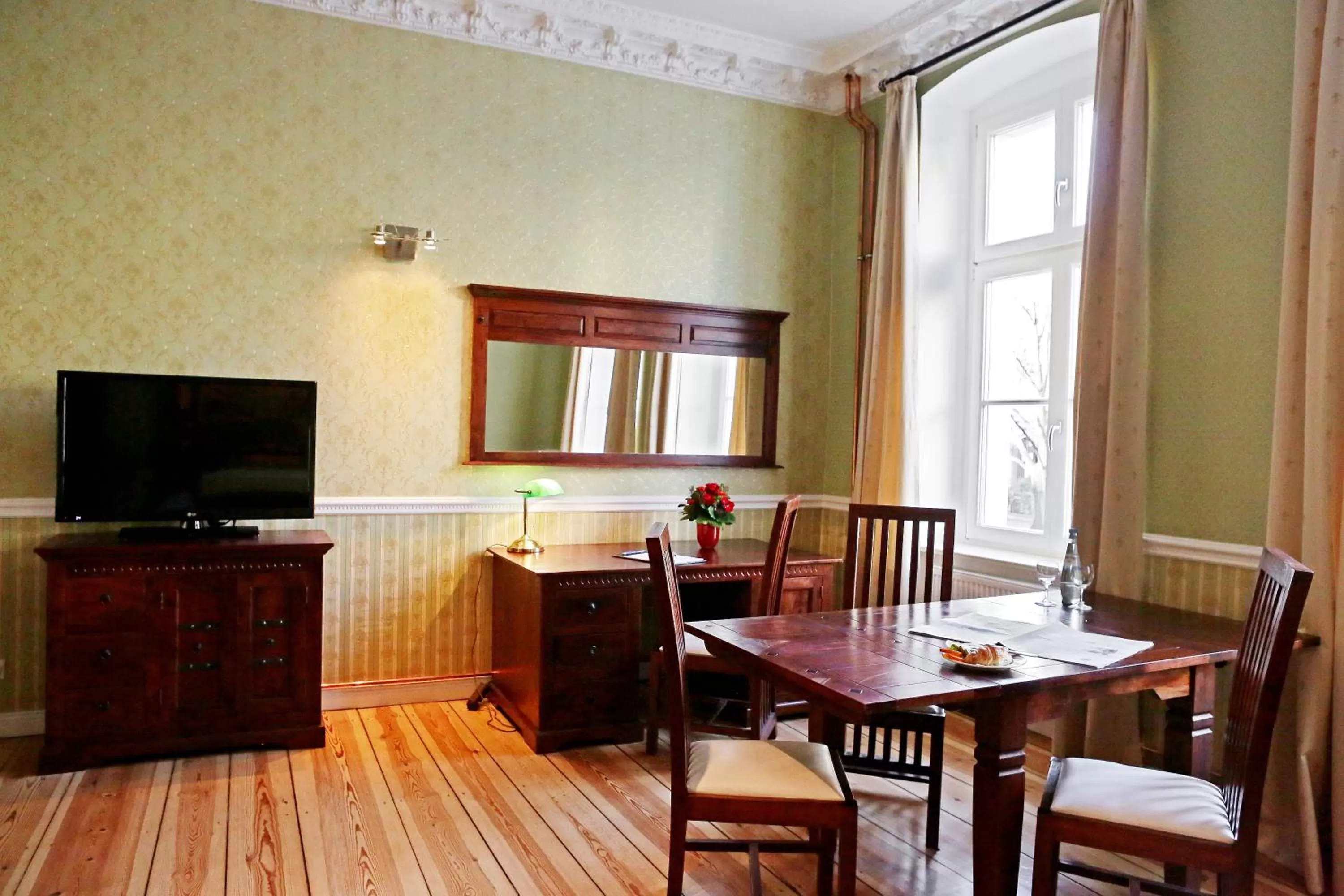 Dining area in Garden Living - Boutique Hotel