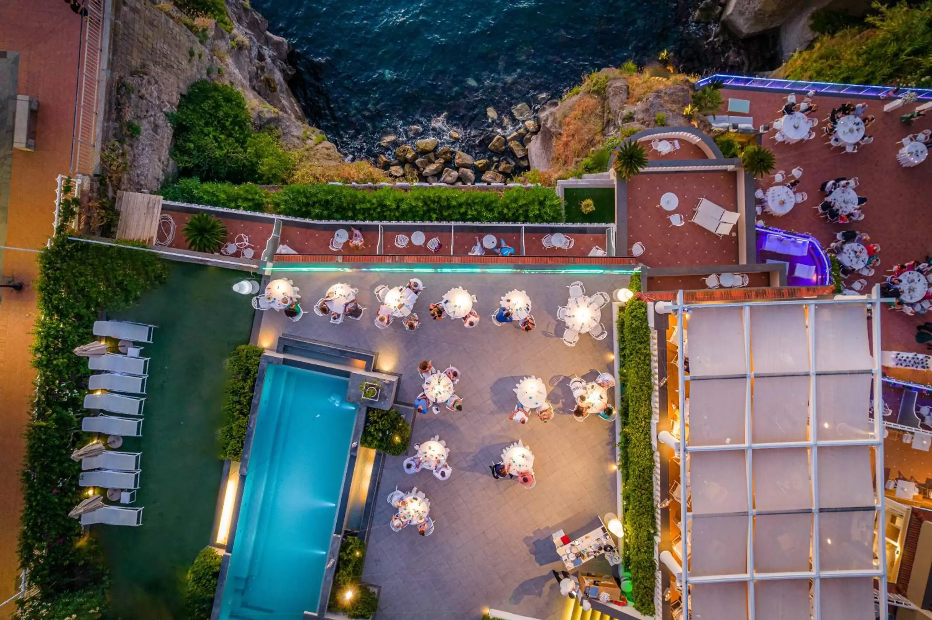 Restaurant/places to eat, Bird's-eye View in Hotel Corallo Sorrento