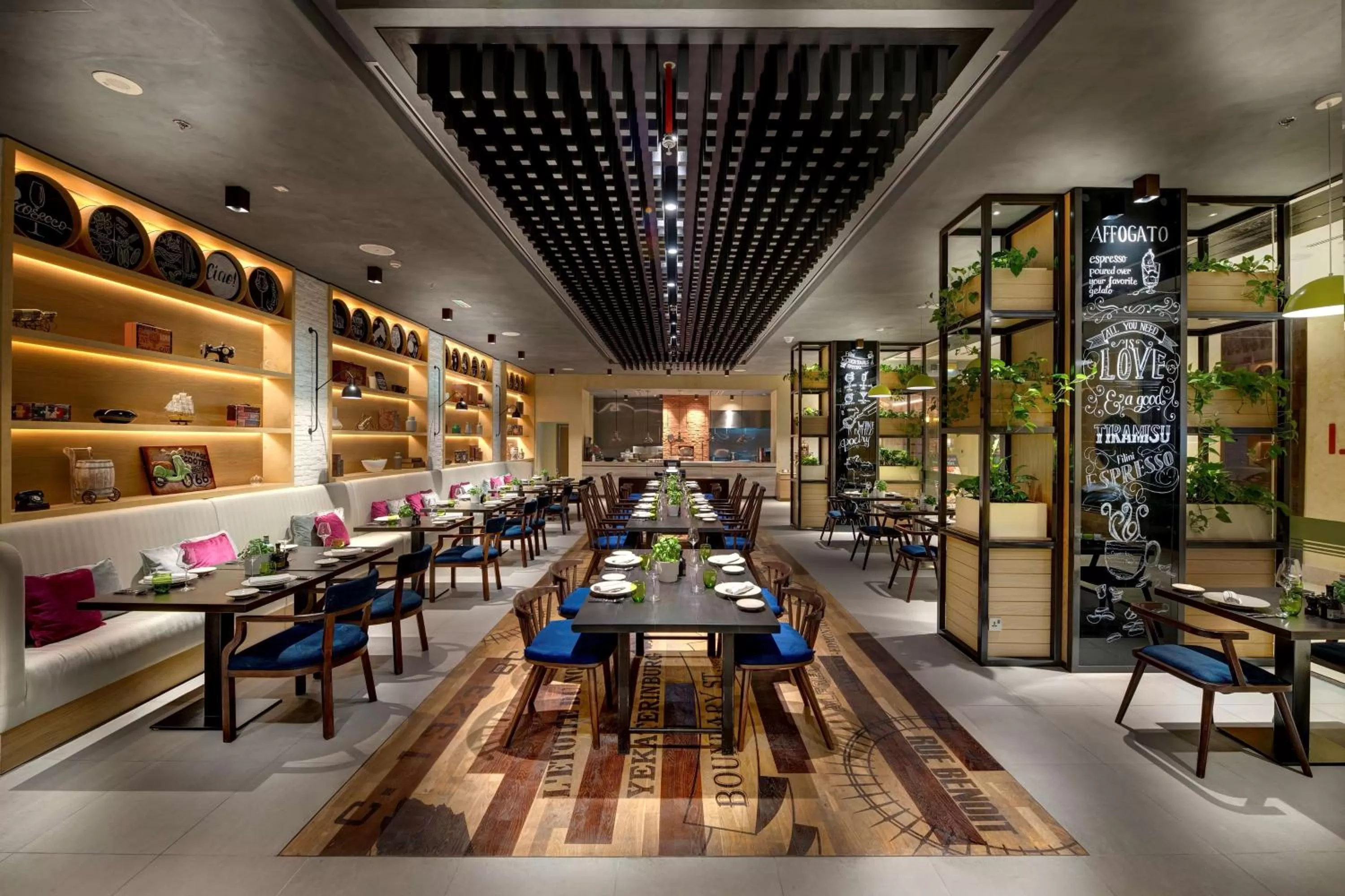 Restaurant/places to eat in Radisson Blu Hotel, Ajman