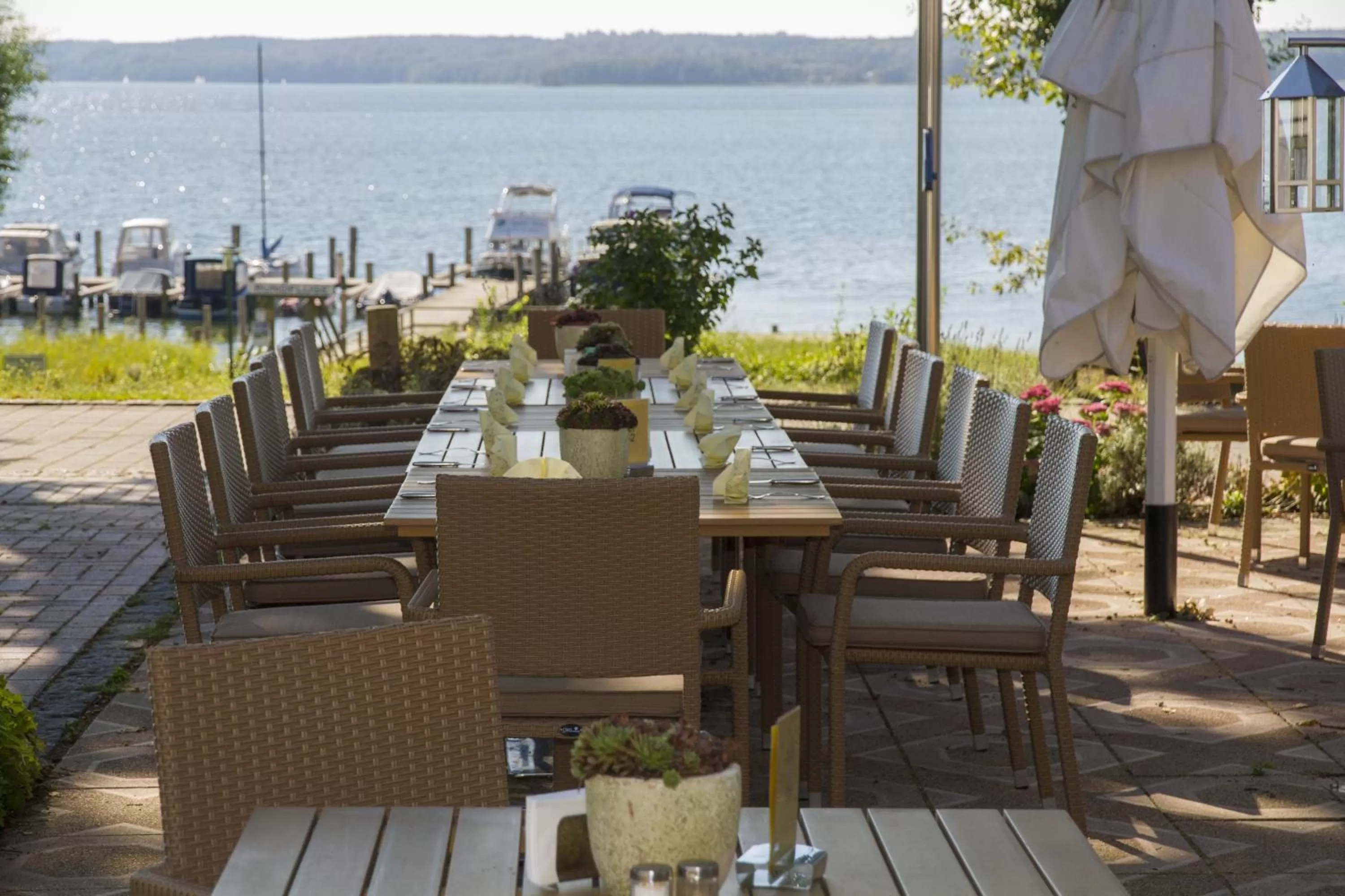 Facade/entrance in Falk Seehotel Plau am See