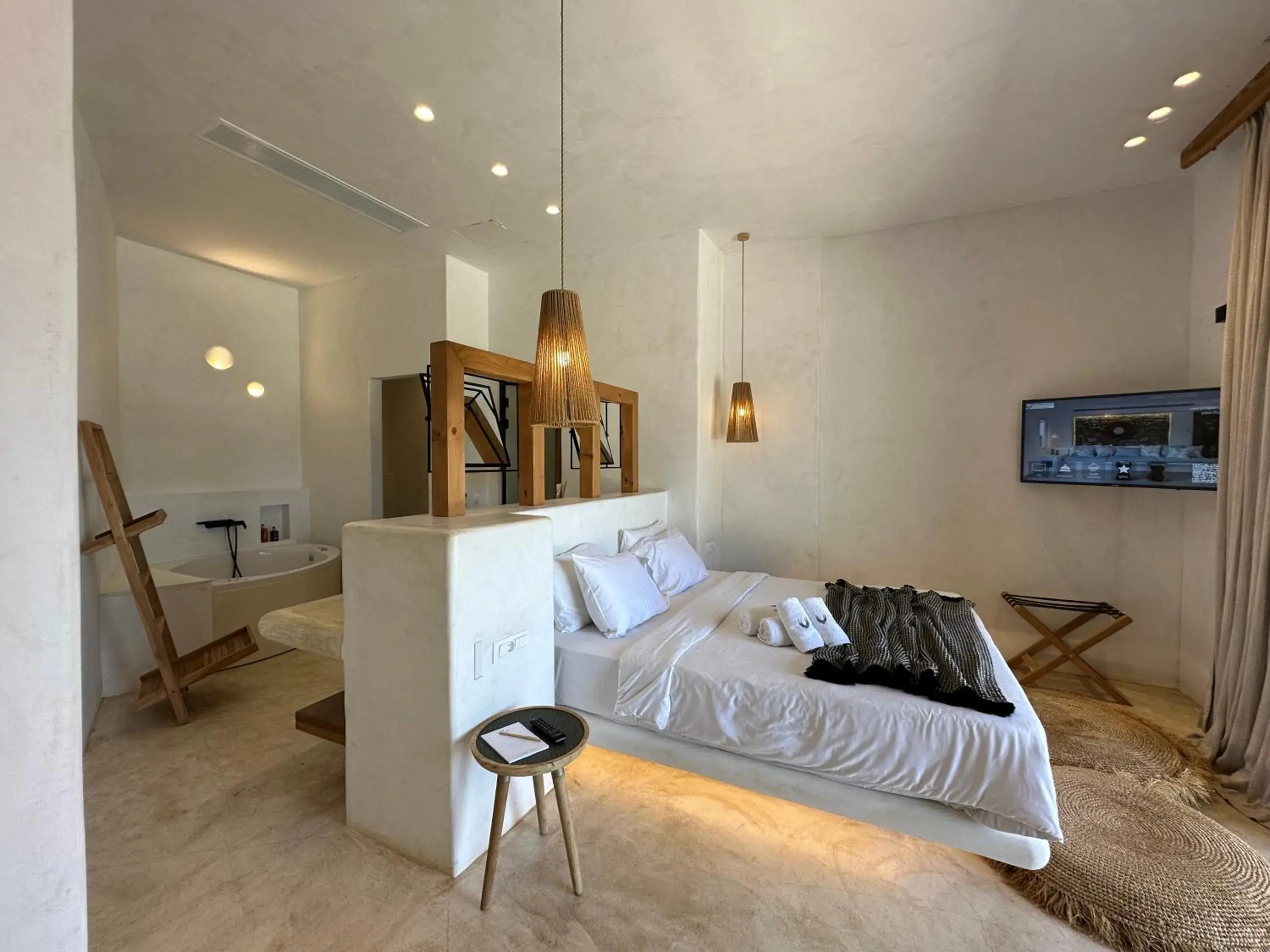 Bedroom, Bed in Panormos Village