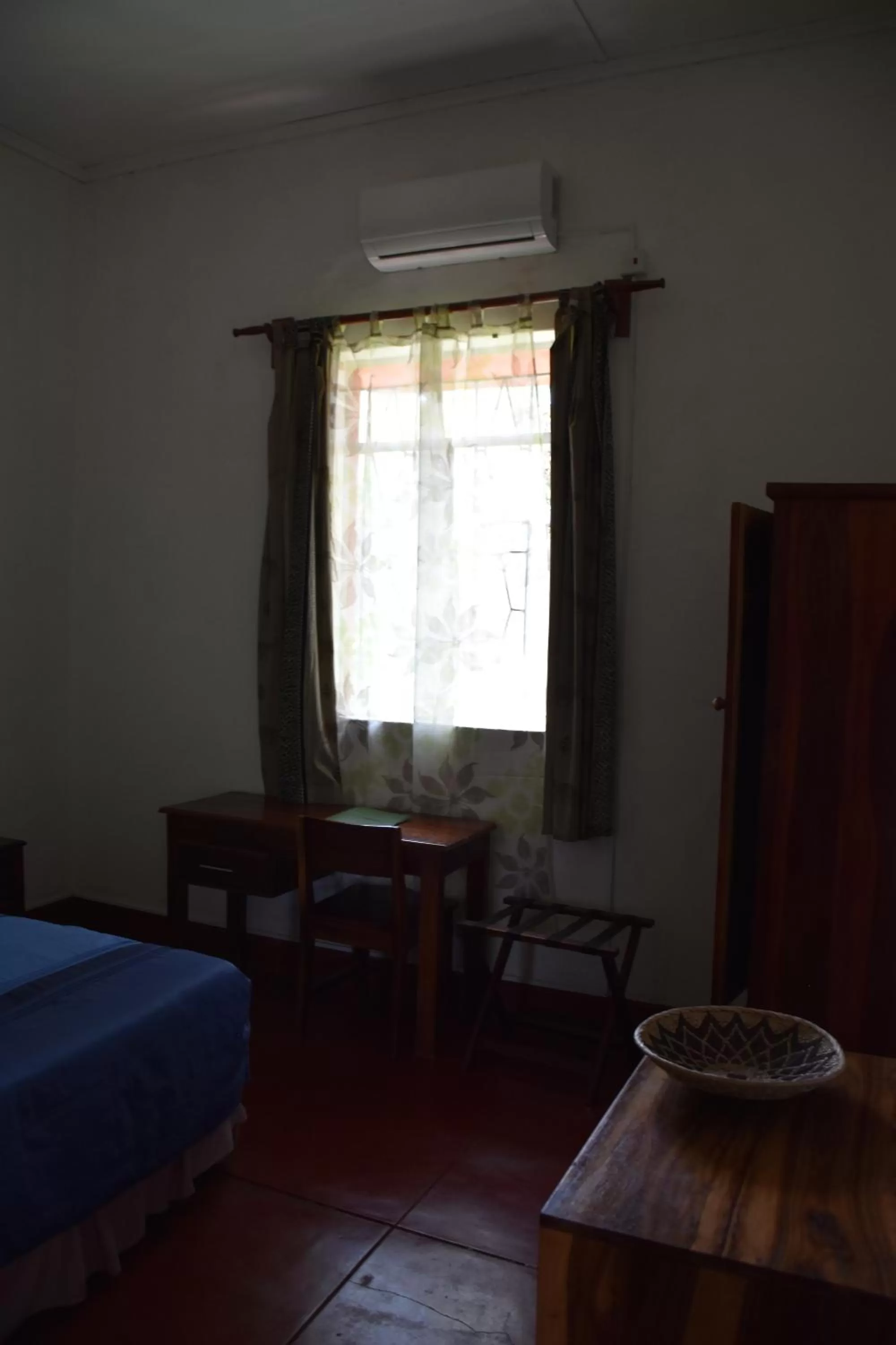 Photo of the whole room, Bed in Tabonina Bis