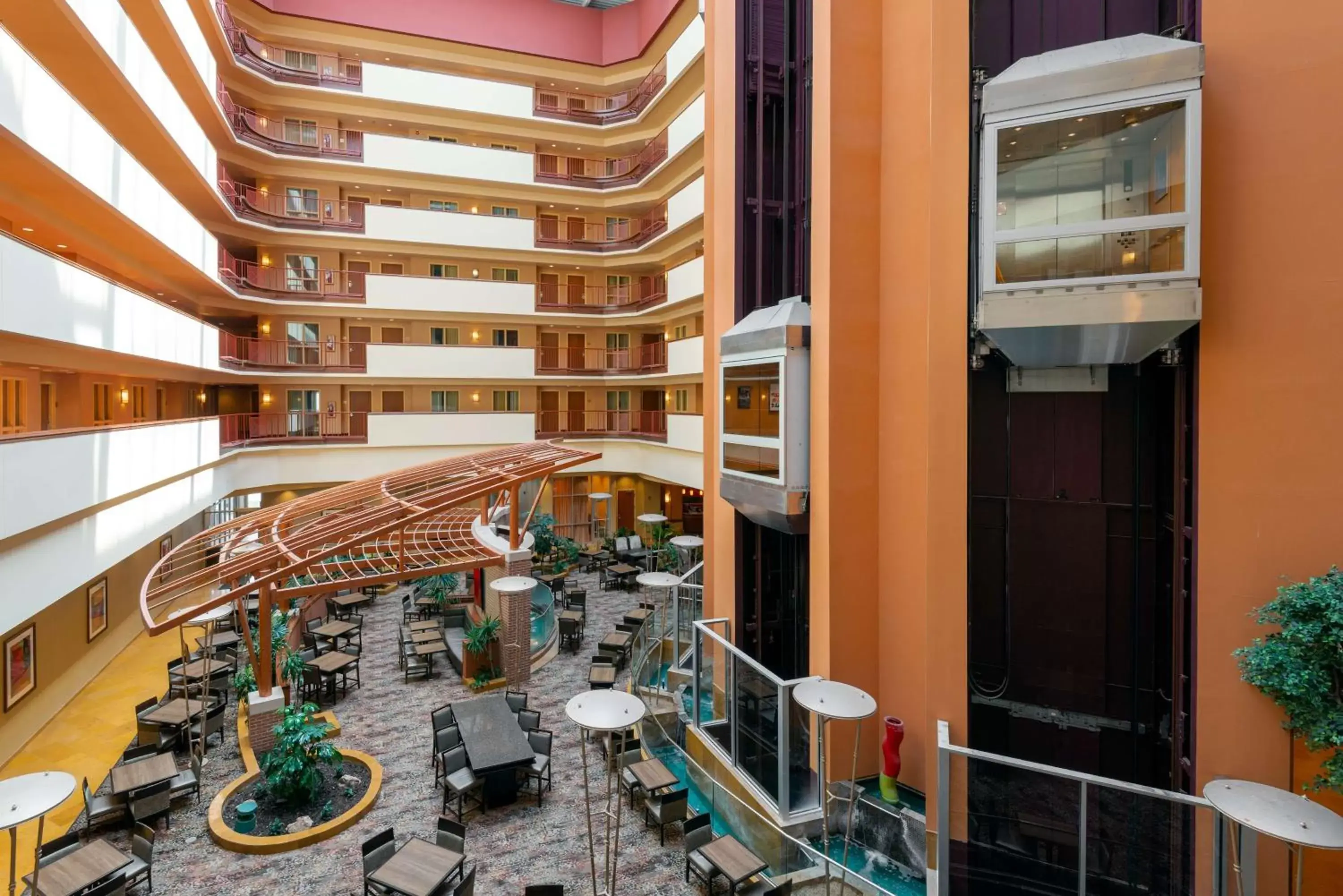 Lobby or reception in Embassy Suites Omaha- La Vista/ Hotel & Conference Center