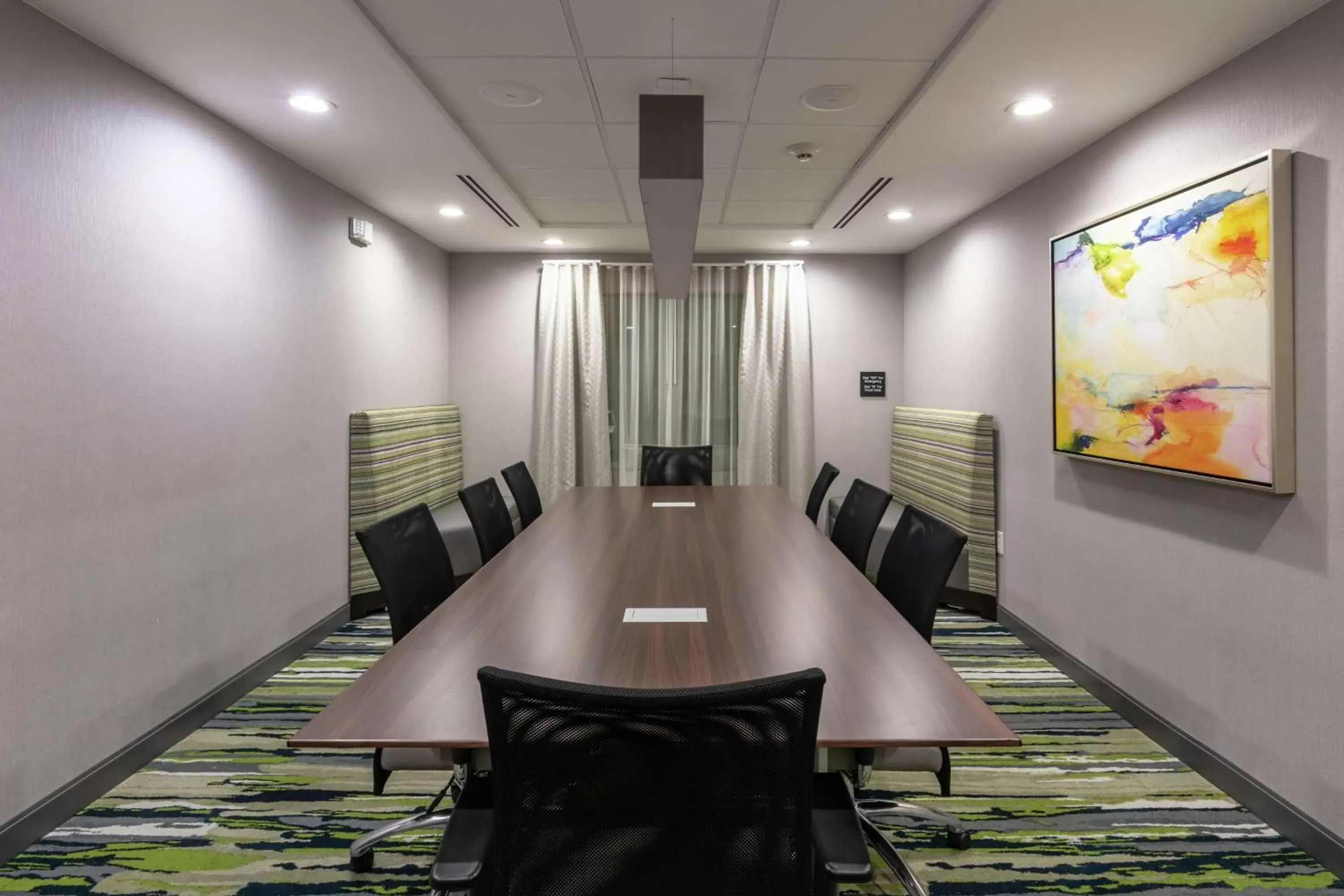 Meeting/conference room in Hampton Inn & Suites Dallas East