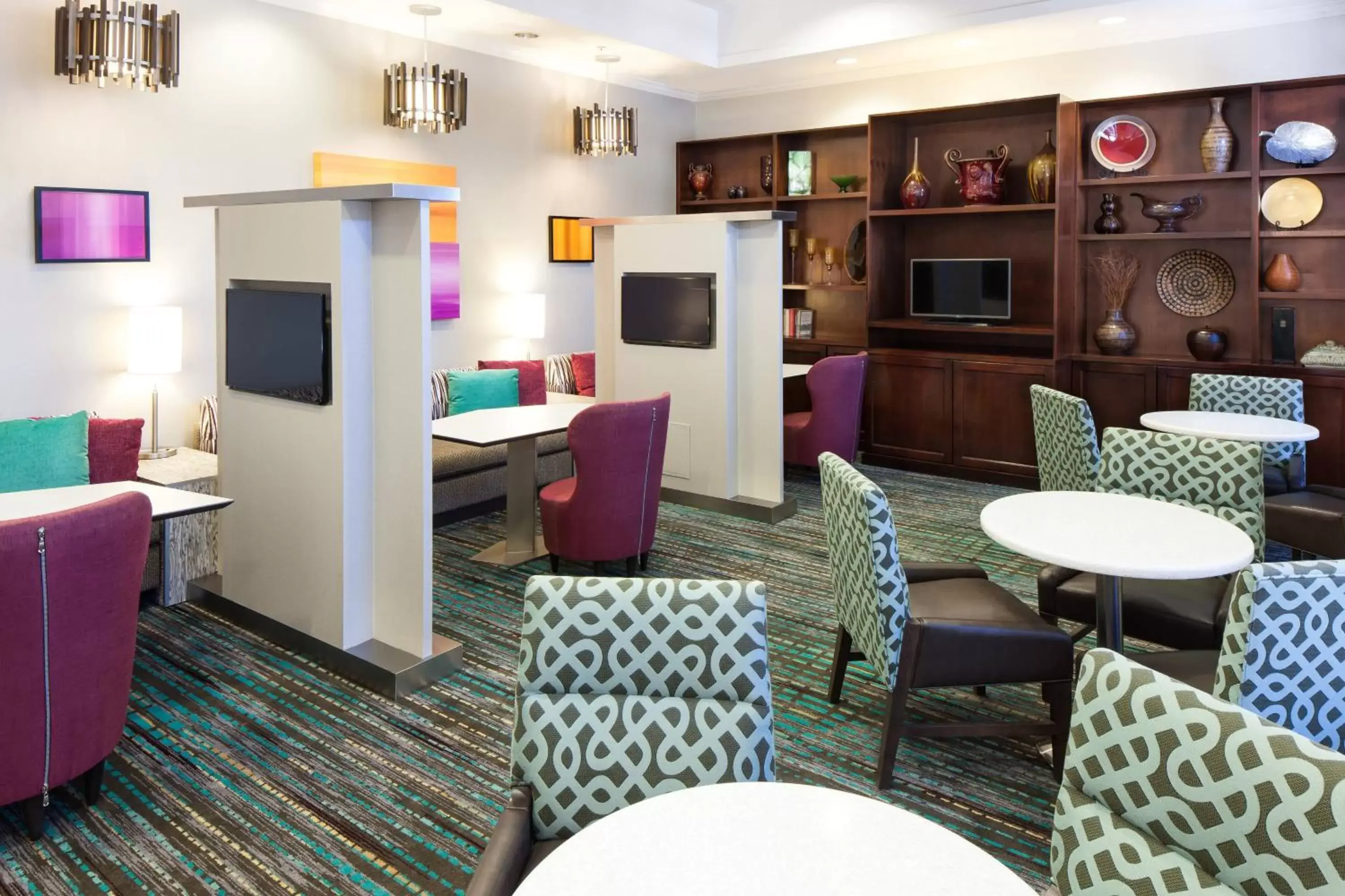 Lounge or bar in Residence Inn Fort Worth Cultural District