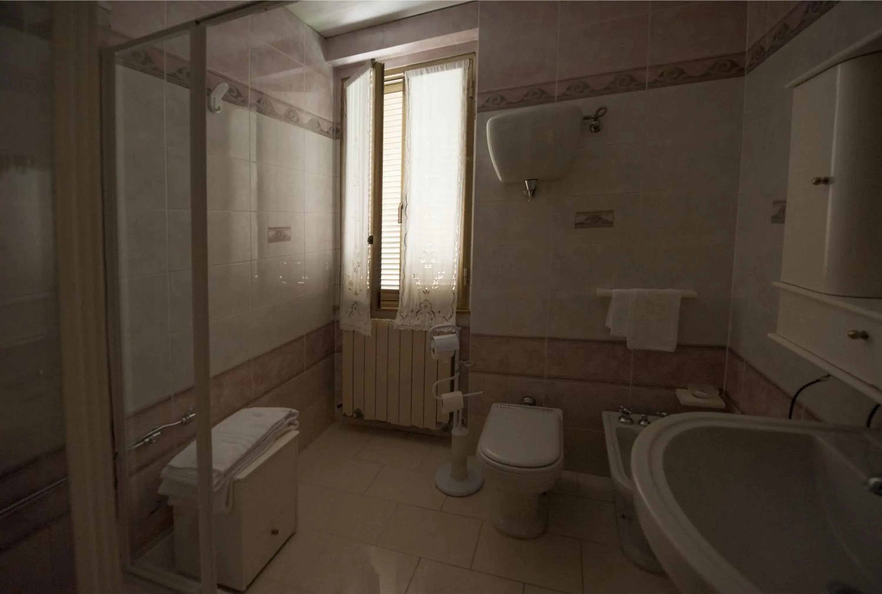 Bathroom in Hotel Athena