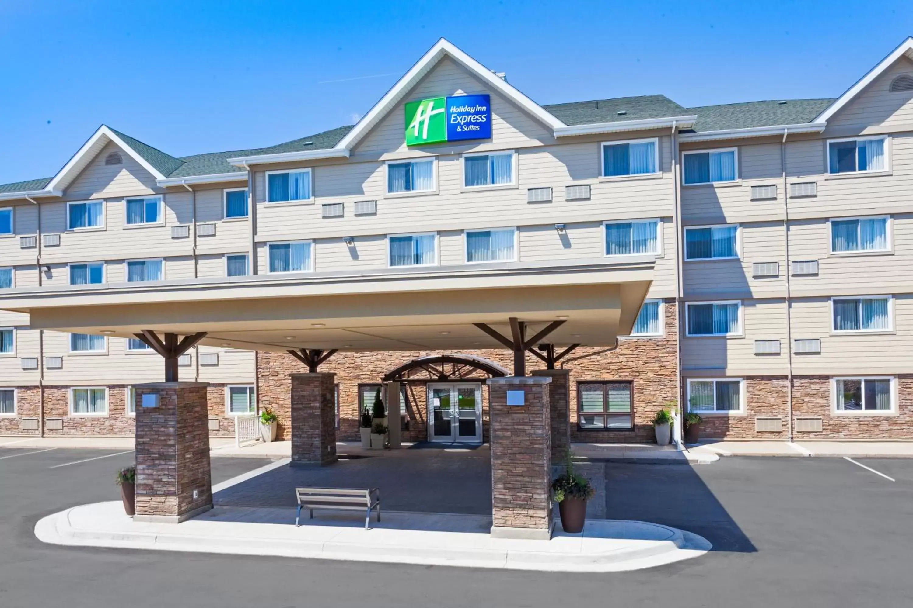 Property Building in Holiday Inn Express Hotel & Suites Uptown Fredericton, an IHG Hotel