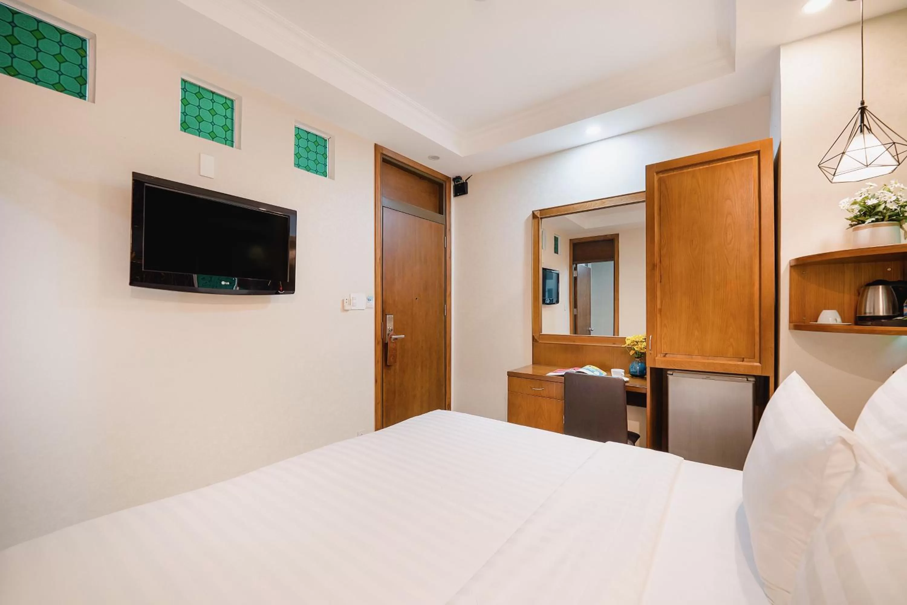 Bedroom, Bed in Tuong Vy Ben Thanh Hotel
