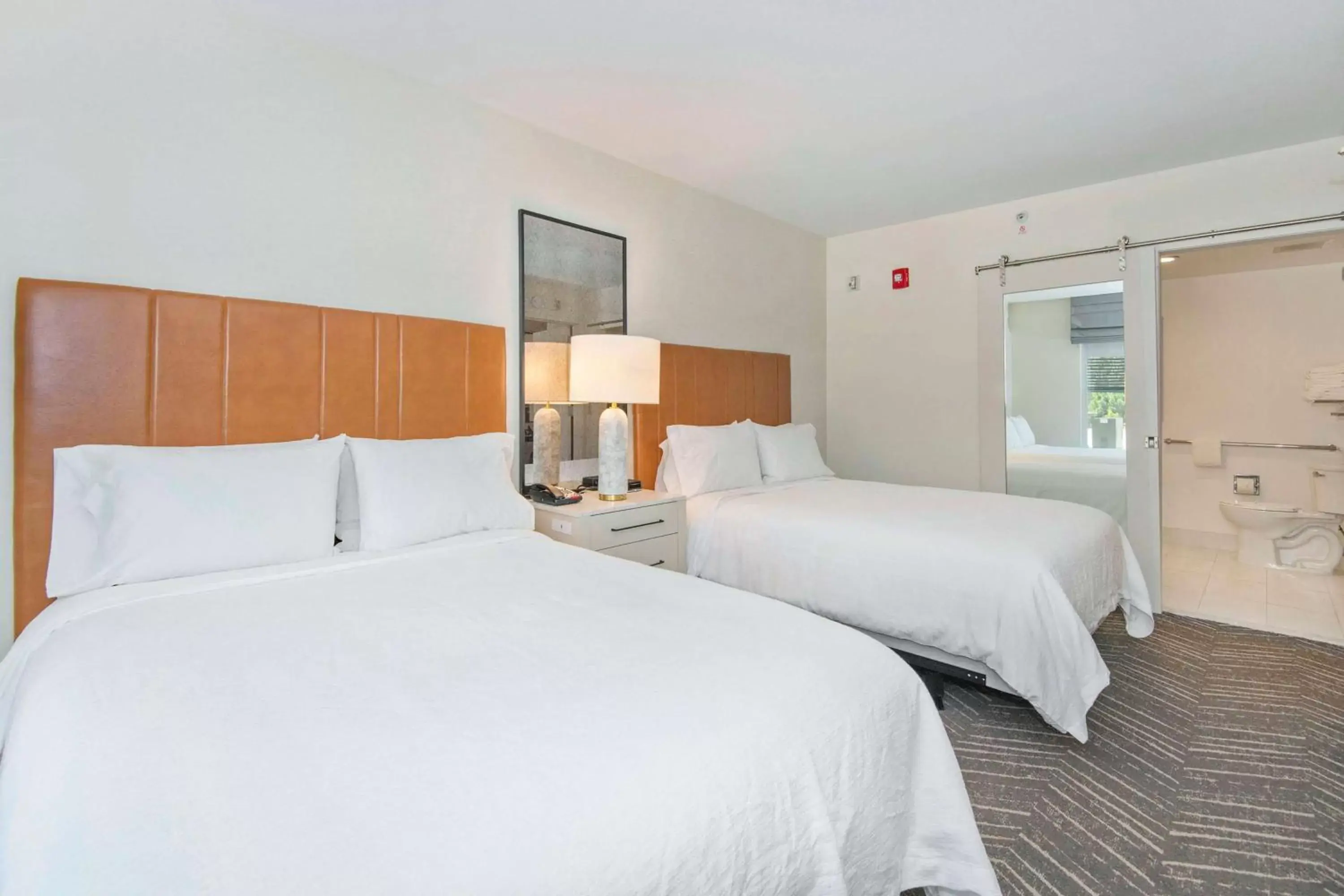 Bed in Embassy Suites by Hilton Raleigh Durham Airport Brier Creek