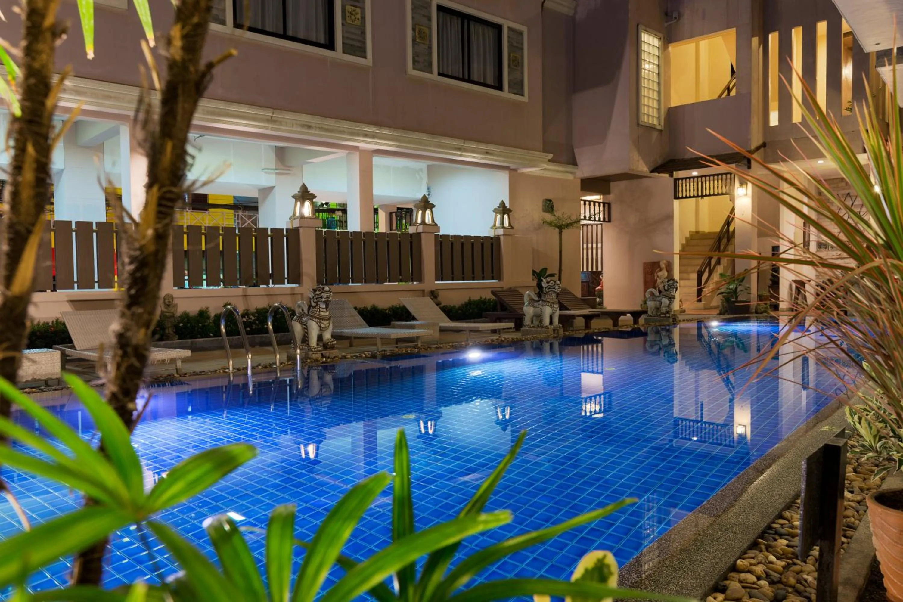Swimming pool in Seeka Boutique Resort