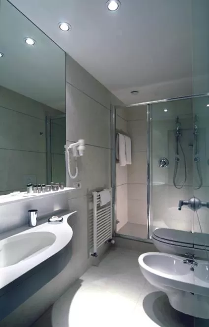 Bathroom in Hotel Daniel & Ristorante Cocchi