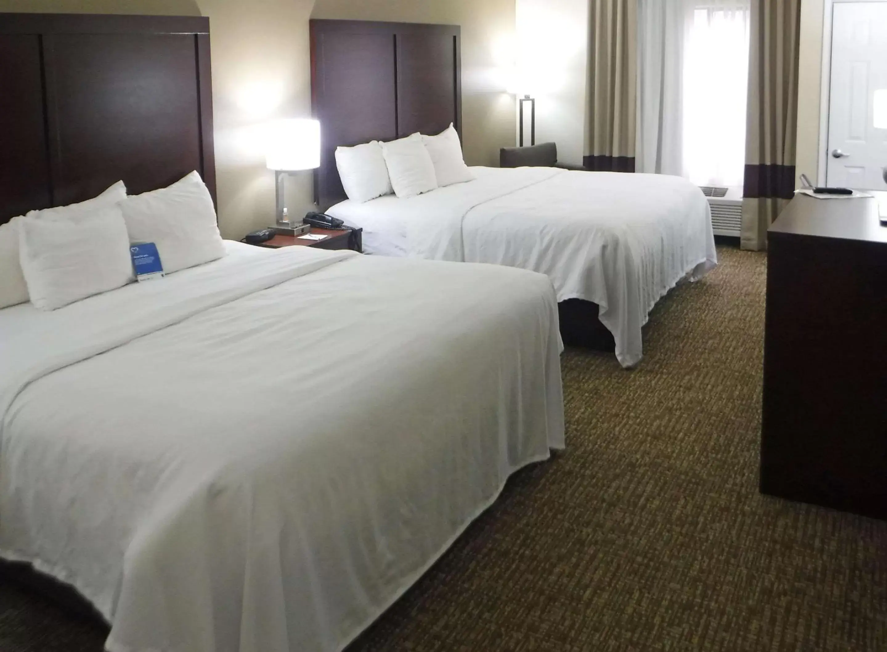 Photo of the whole room, Bed in Comfort Inn New River
