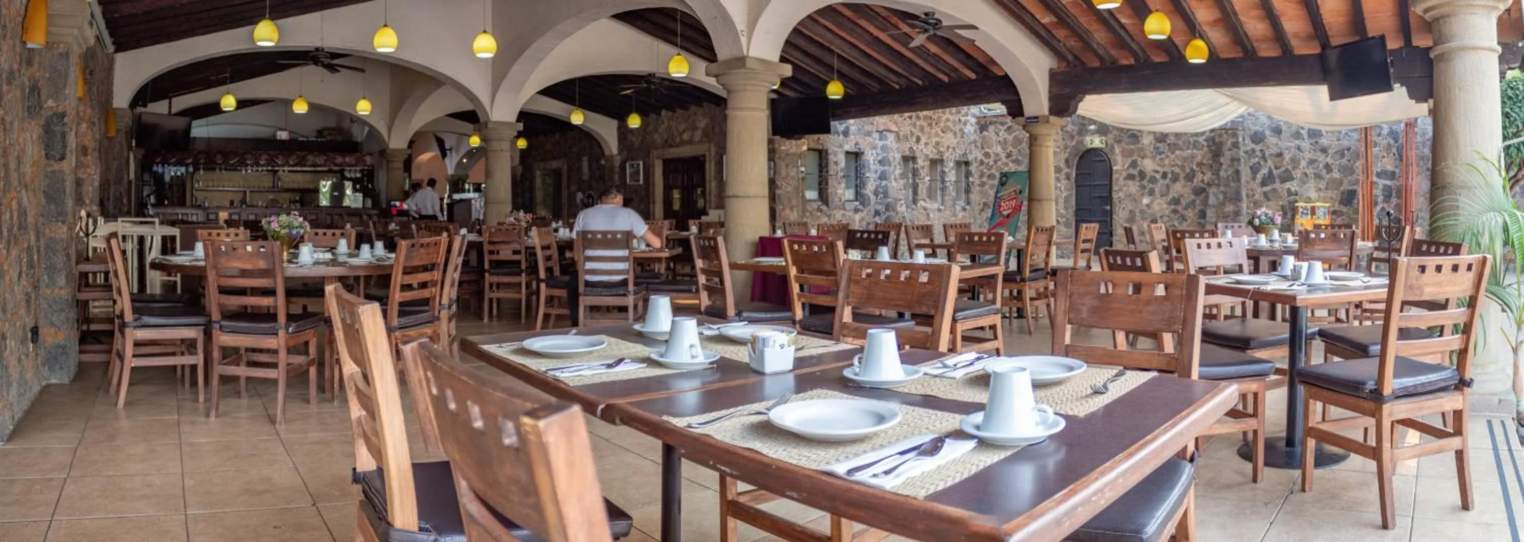 Restaurant/places to eat in Hotel Coral Cuernavaca
