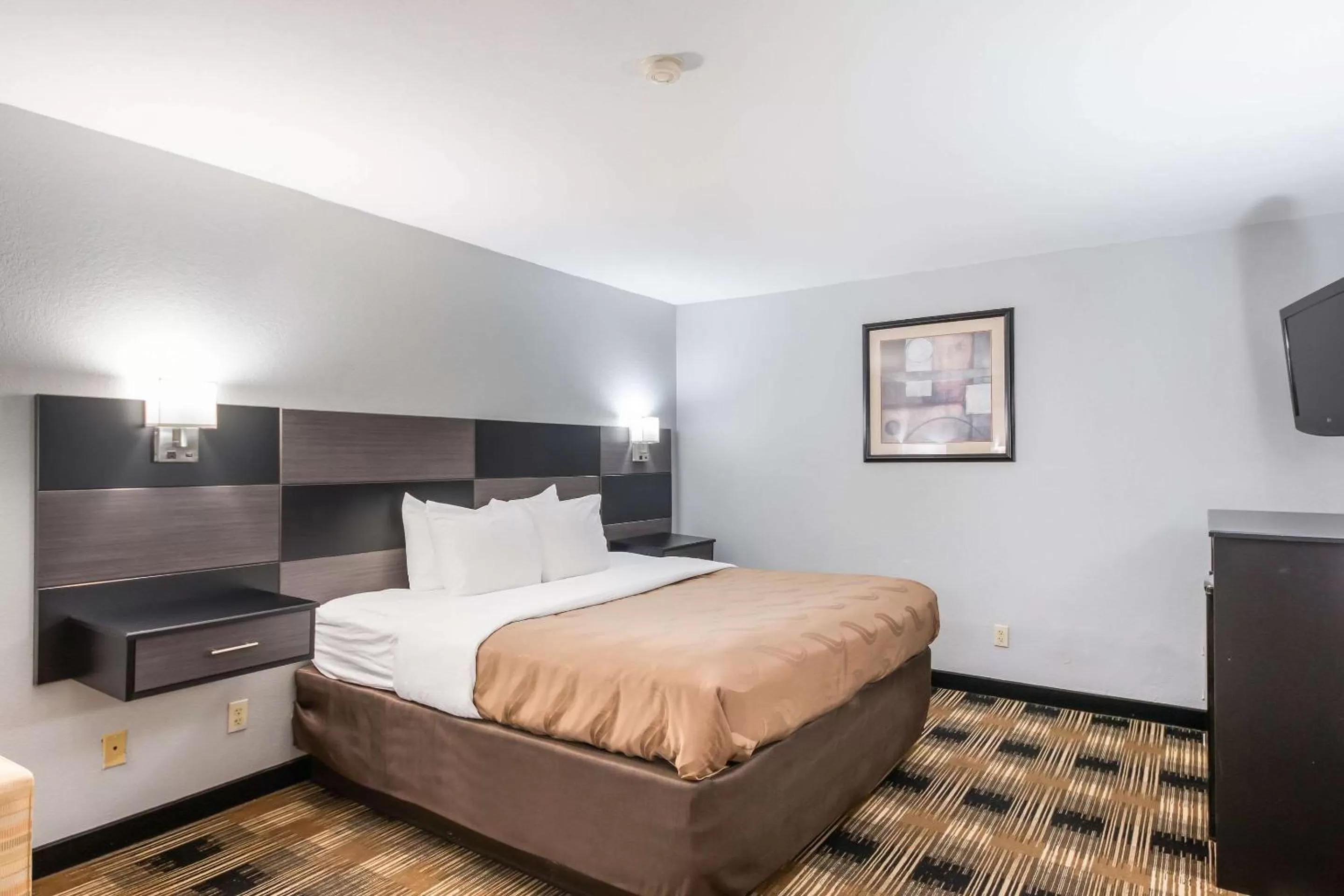 Photo of the whole room in Quality Inn Medical Center