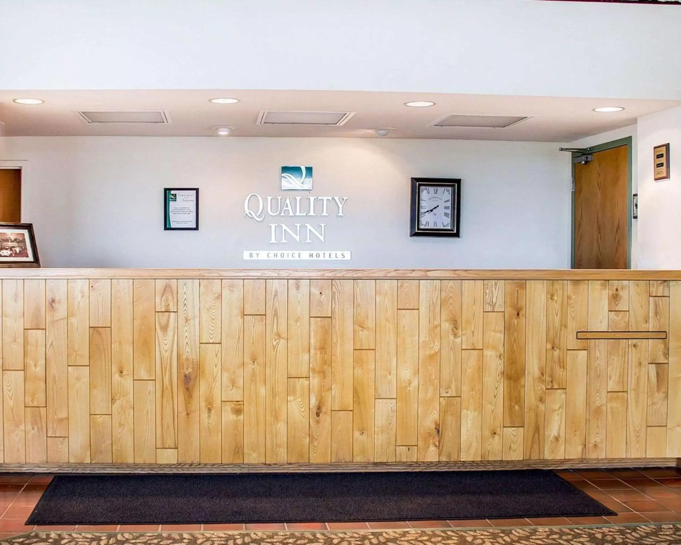 Lobby or reception in Quality Inn Rhinelander Lobby or reception in Quality Inn Rhinelander