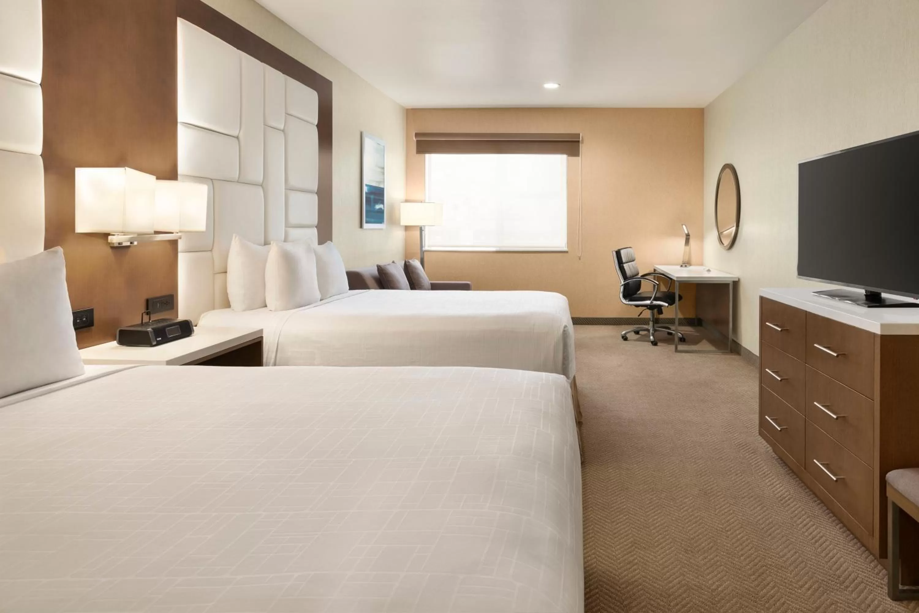Bed in Wyndham Anaheim