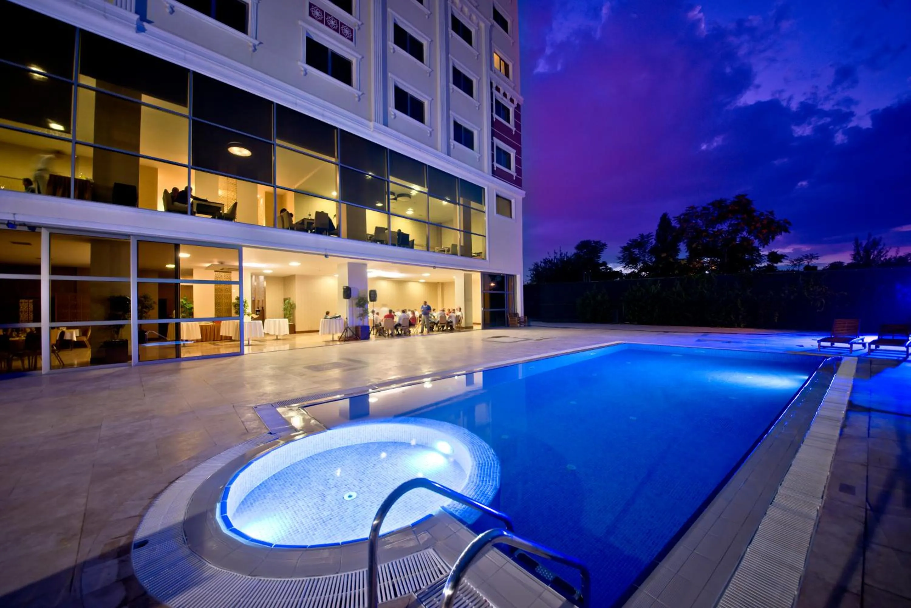 Swimming pool in North Point Hotel