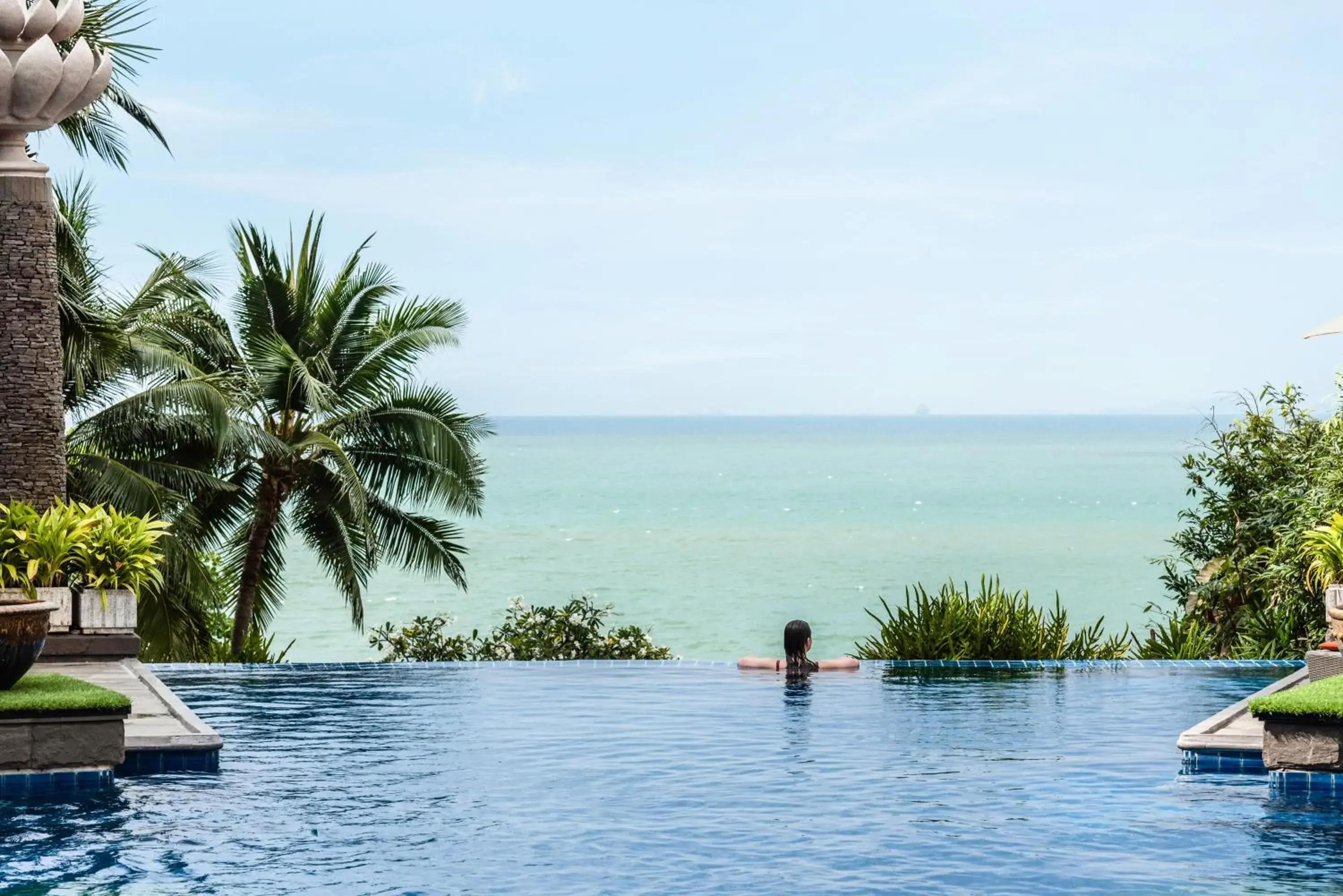 Pool view in Garden Cliff Resort And Spa Pool view in Garden Cliff Resort And Spa
