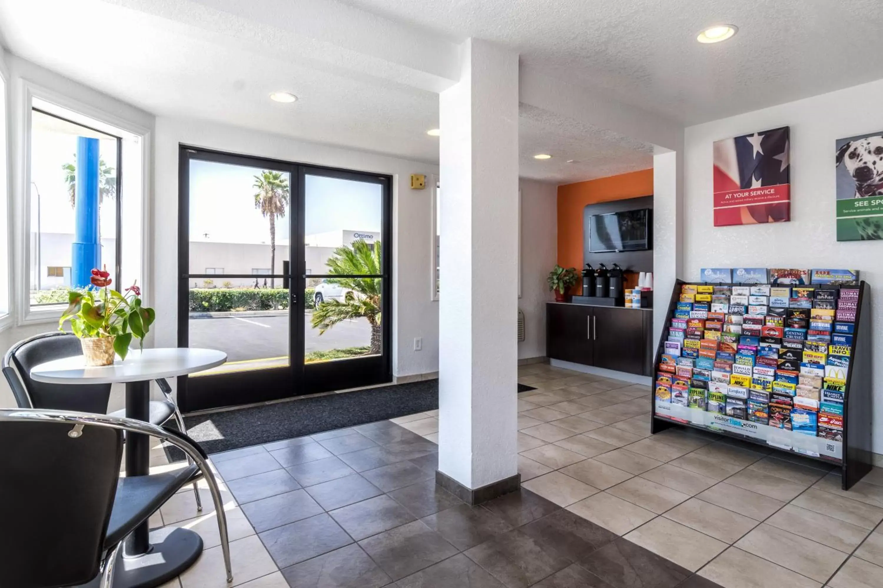 Lobby or reception, View in Motel 6-Anaheim, CA - Fullerton East