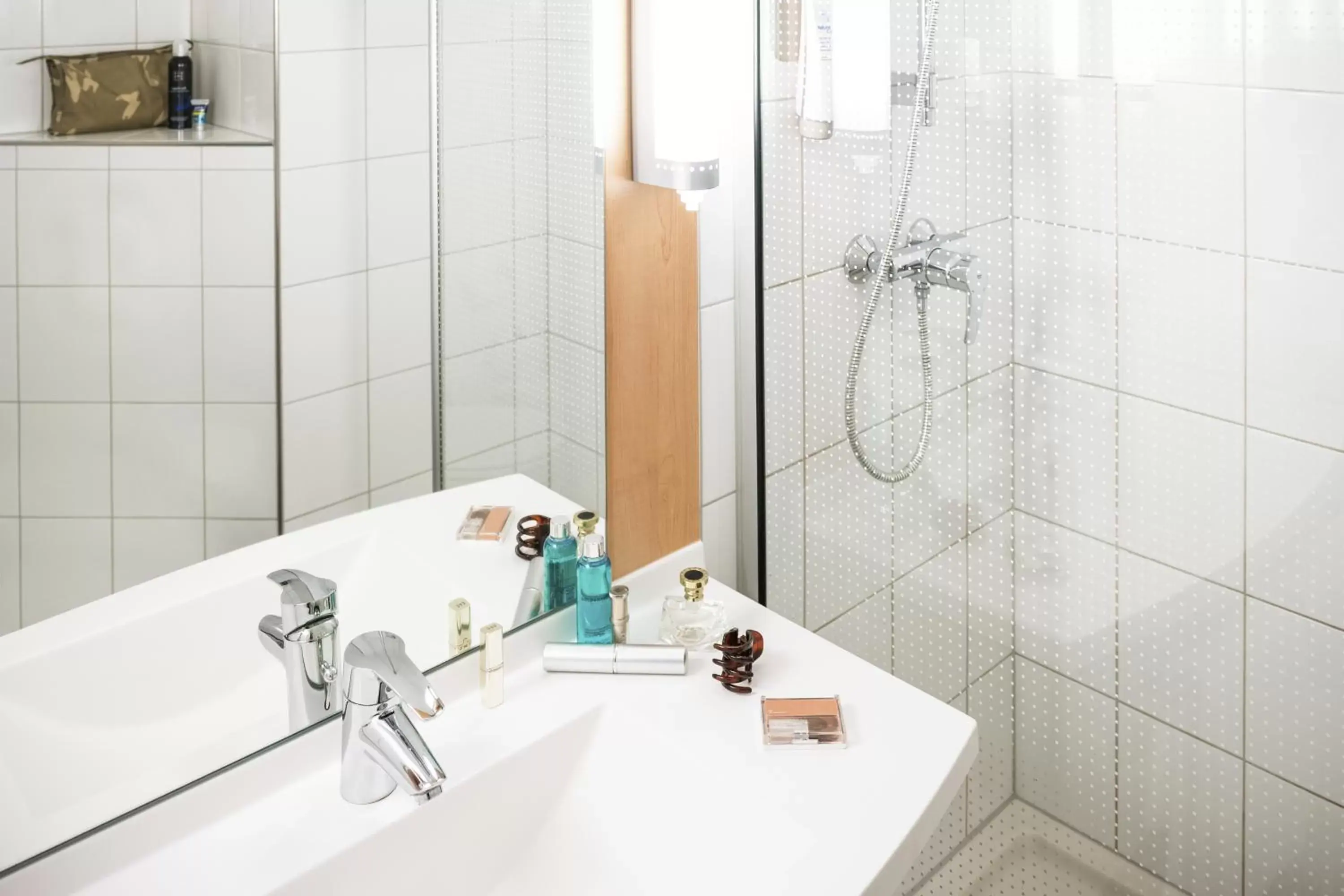 Standard Double Room in ibis Utrecht Standard Double Room in ibis Utrecht