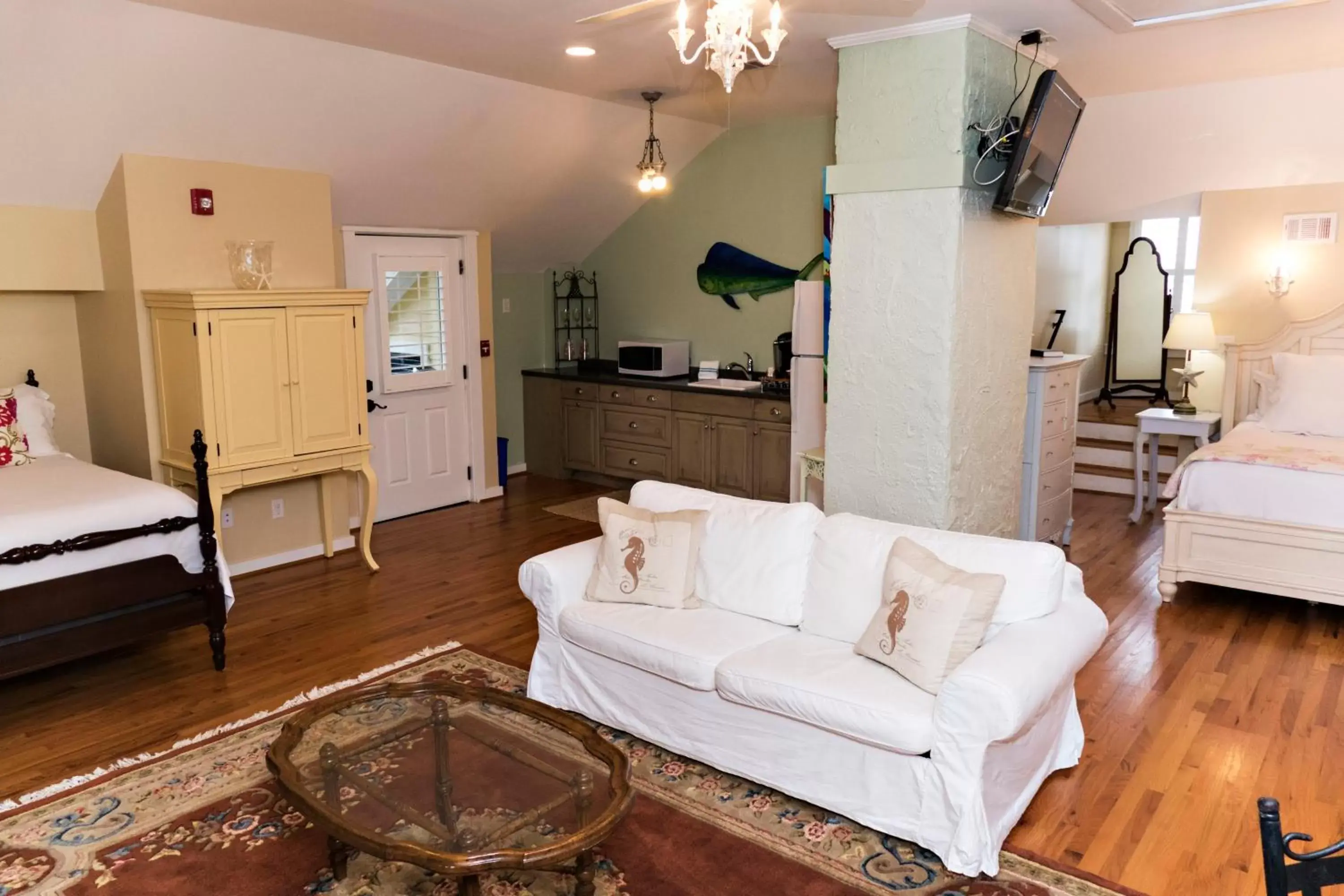 Living room, Seating Area in Beachview Inn and Spa