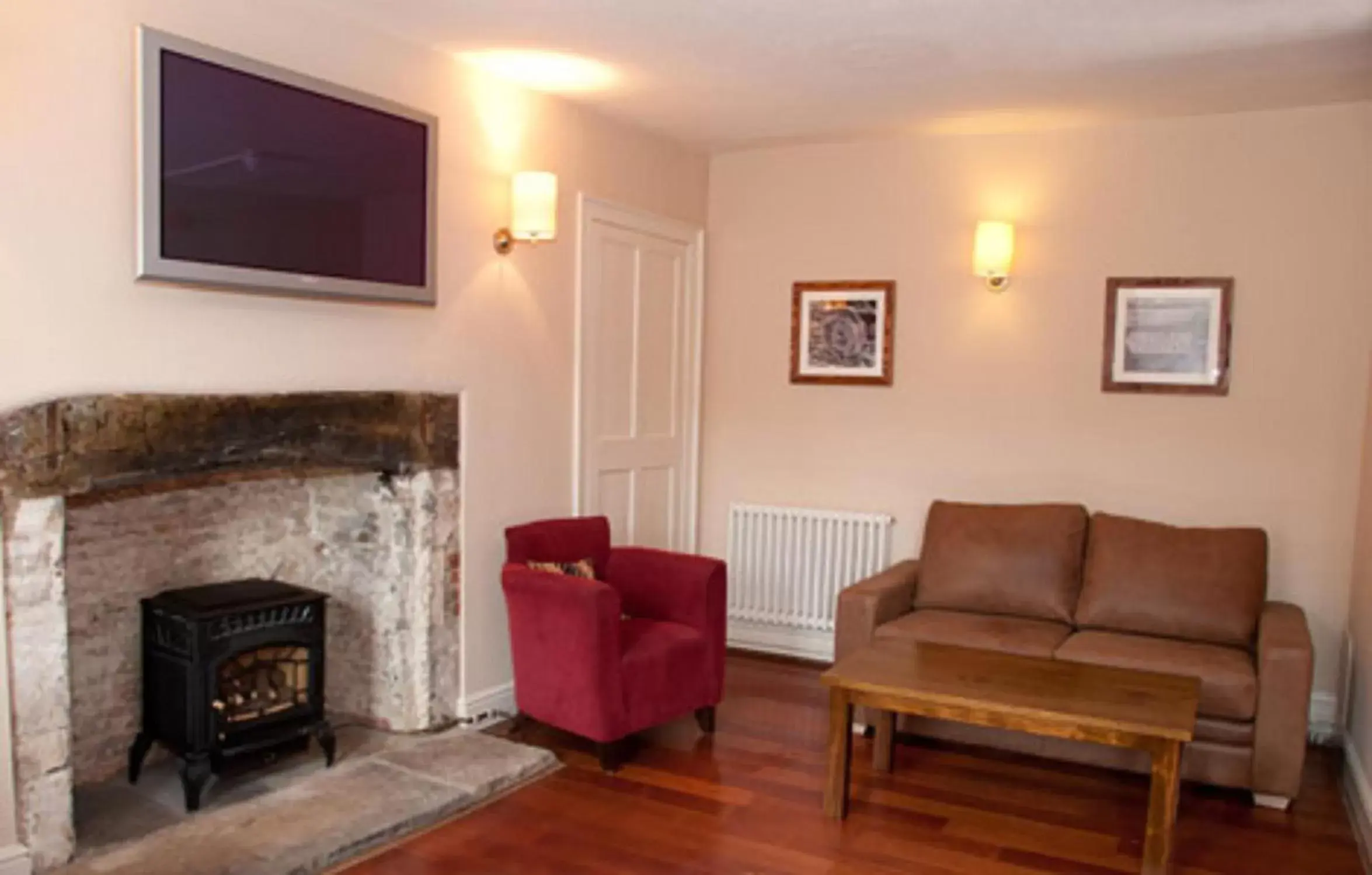 Coffee/tea facilities, Seating Area in Woolpack Inn by Greene King Inns