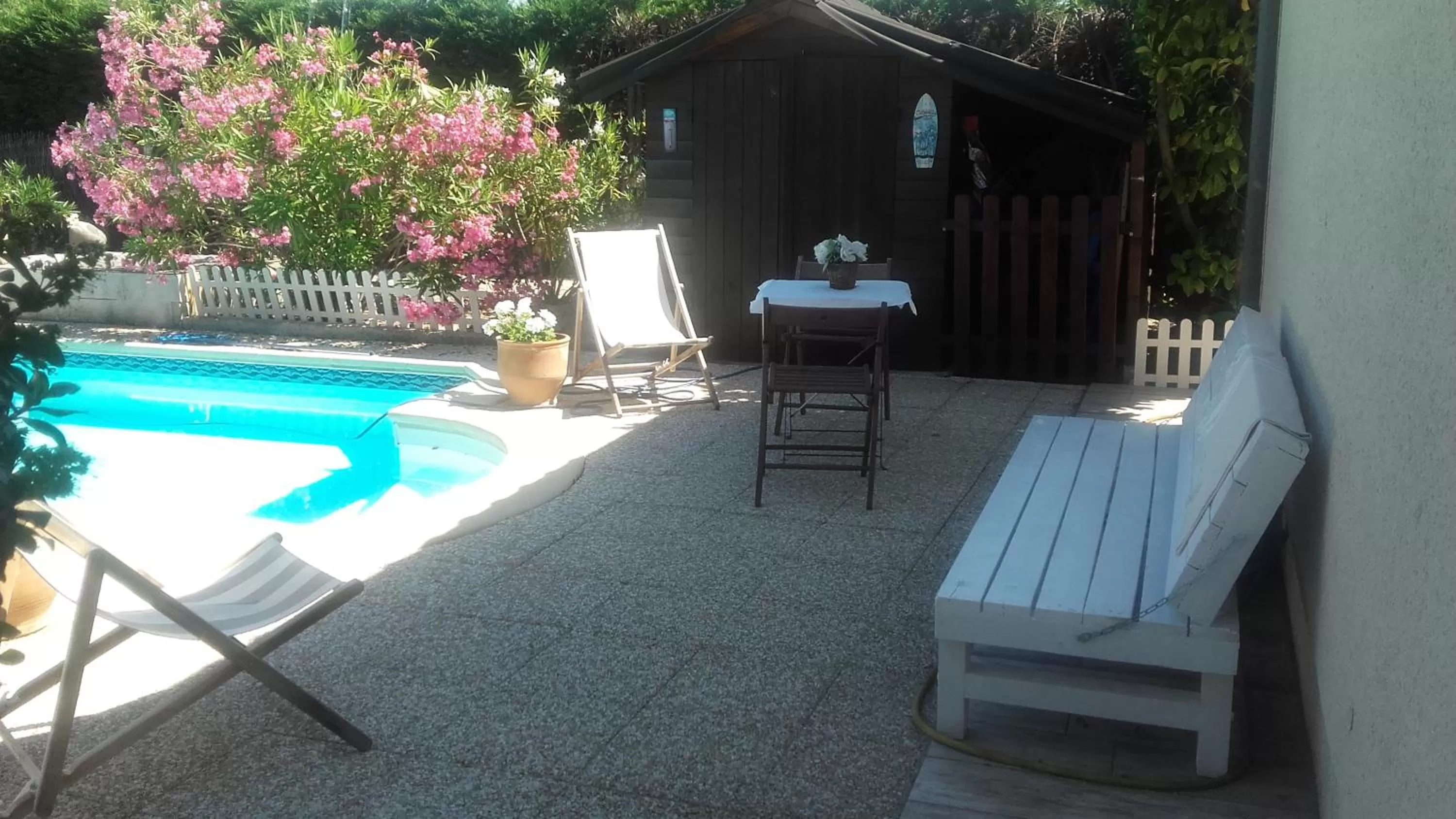 Patio in Chambres d'Hotes des Ecureuils