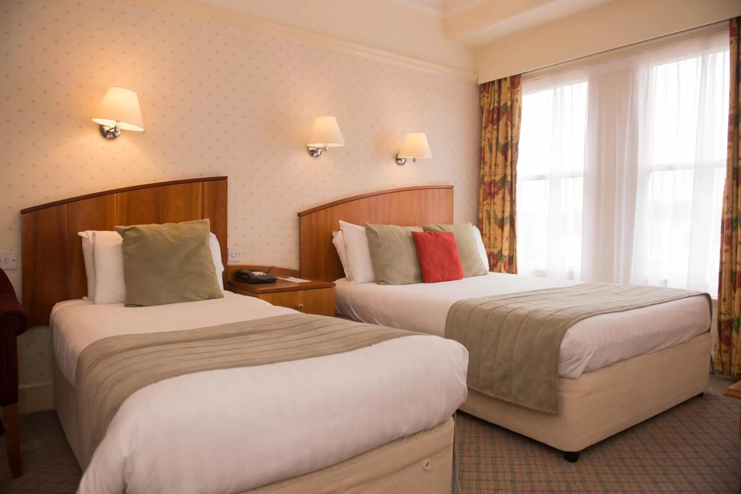 Other, Bed in Crown & Mitre Hotel