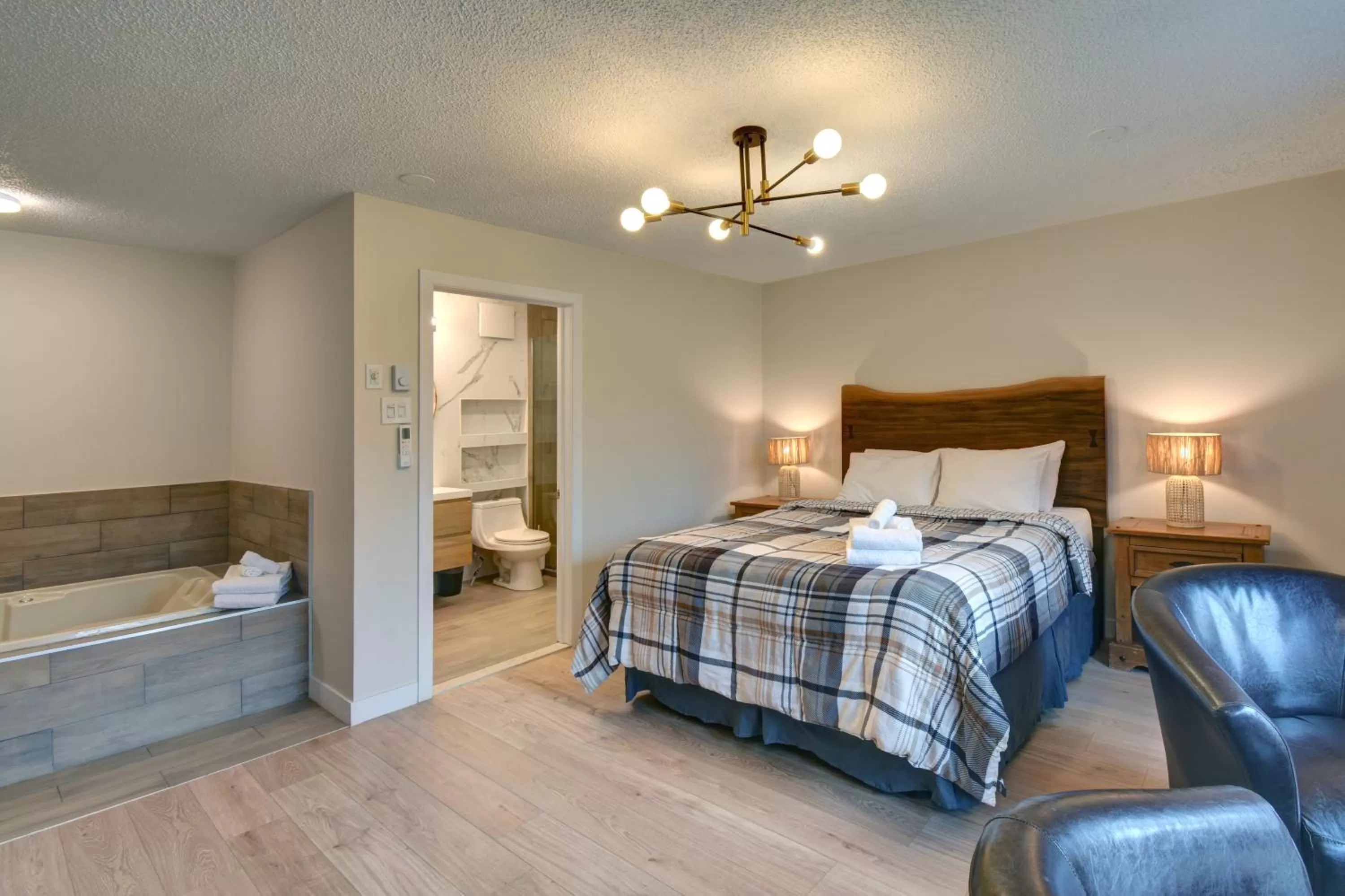 Bed in Hôtel du Lac Lenore