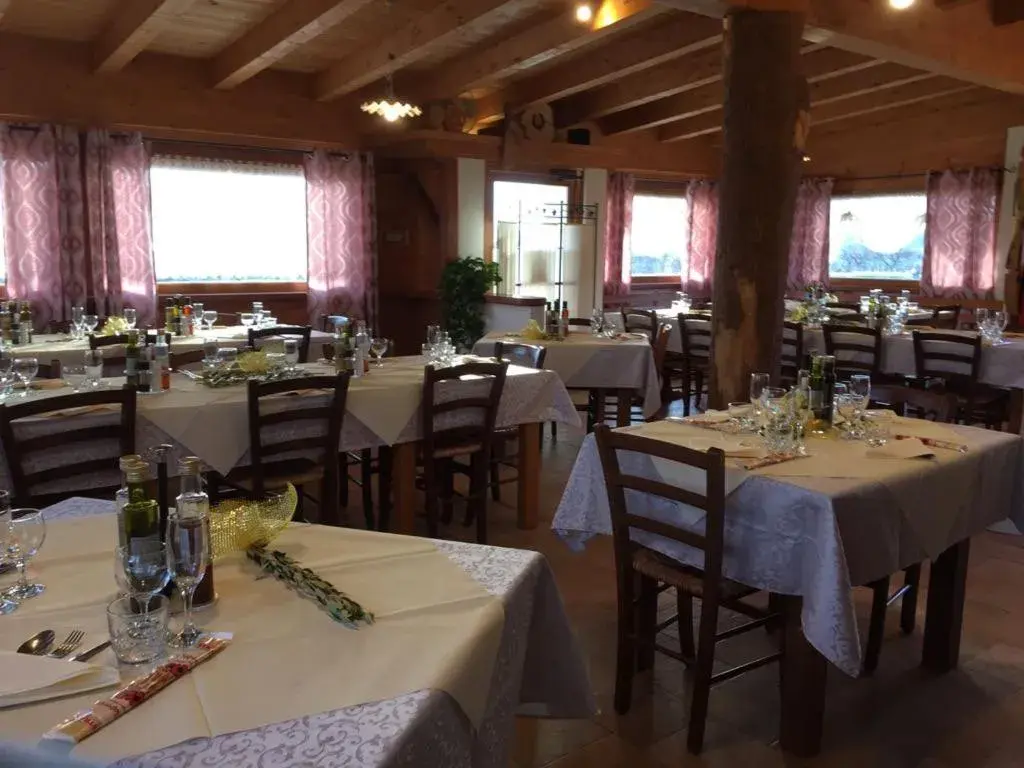 Breakfast, Restaurant/Places to Eat in La Fontanella